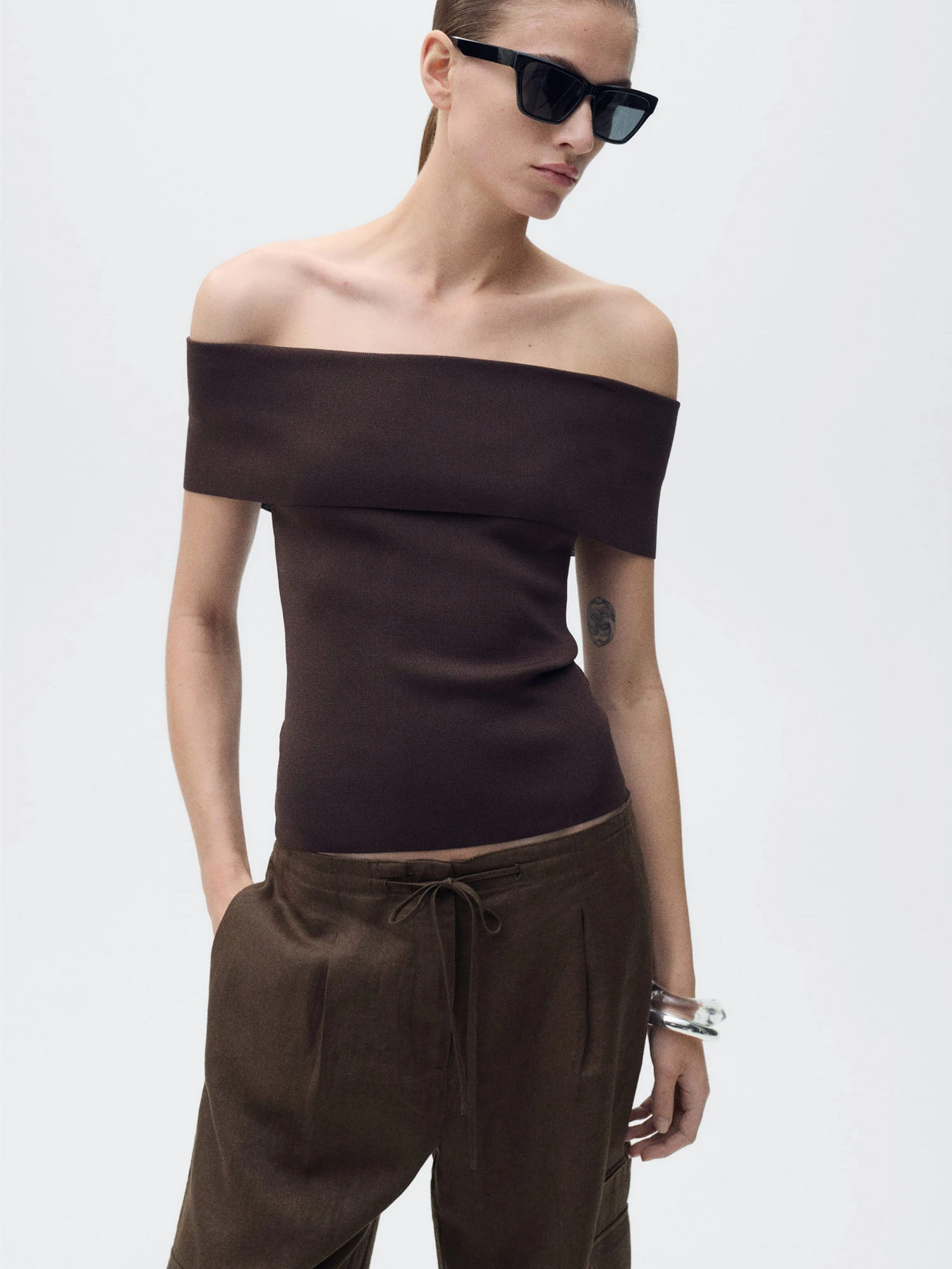 Штани MANGO OLIVE модель 87059063_30 Штани MANGO OLIVE модель 87059063_30 Фото