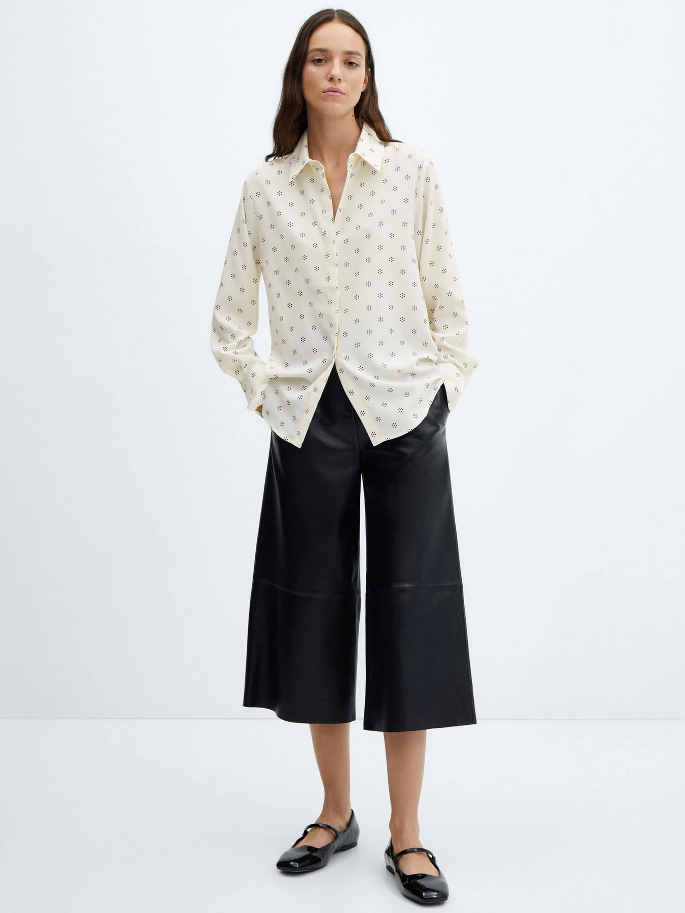 Рубашки MANGO BASIC модель 67020435_10 Рубашки MANGO BASIC модель 67020435_10 Фото