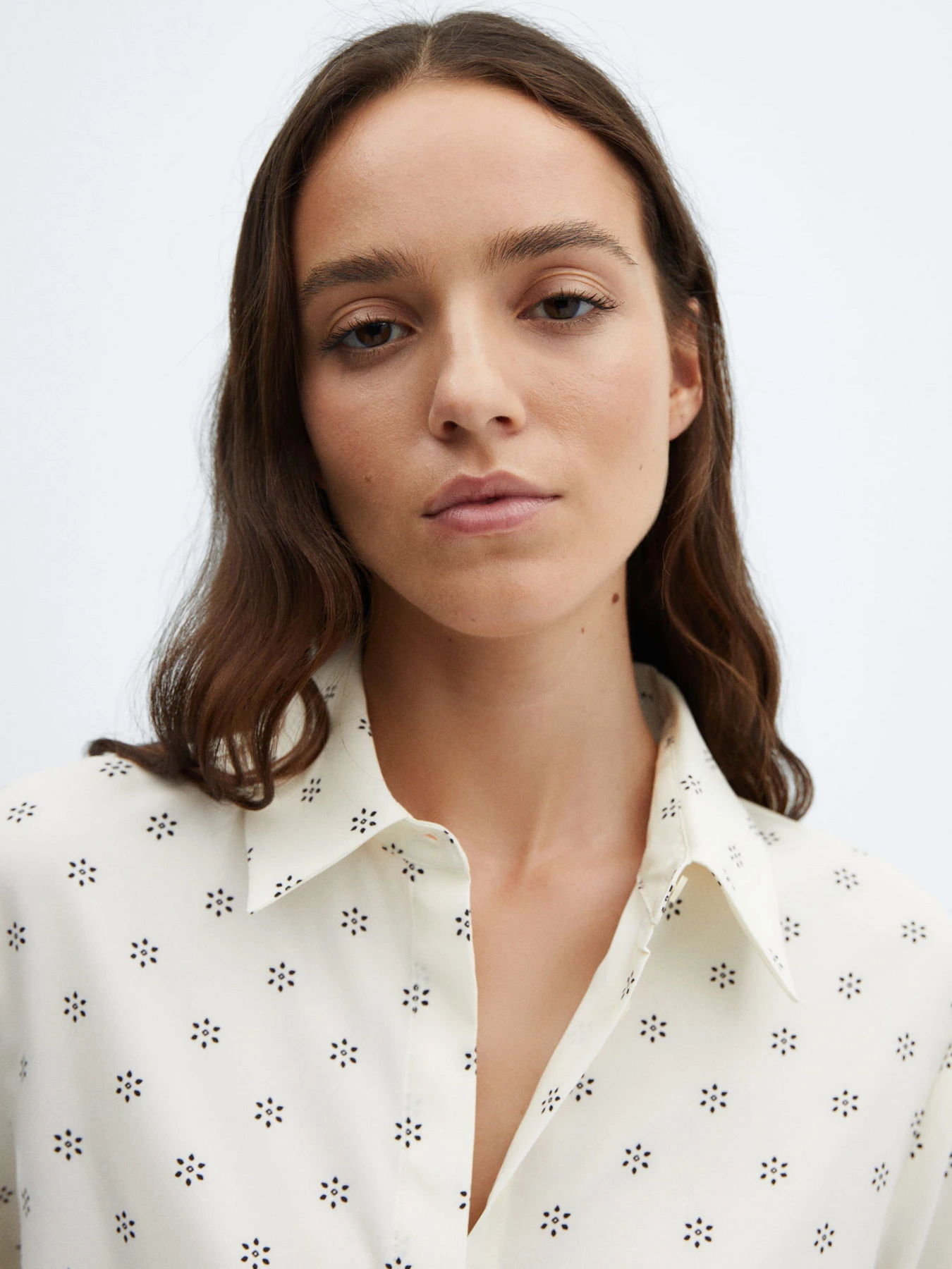 Рубашки MANGO BASIC модель 67020435_10 Рубашки MANGO BASIC модель 67020435_10 Фото