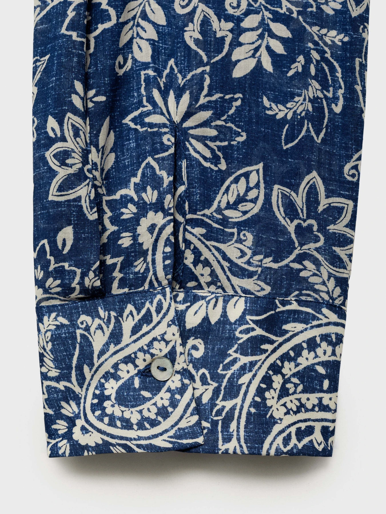 Сорочки MANGO NEMO модель 87038644_52 Сорочки MANGO NEMO модель 87038644_52 Фото