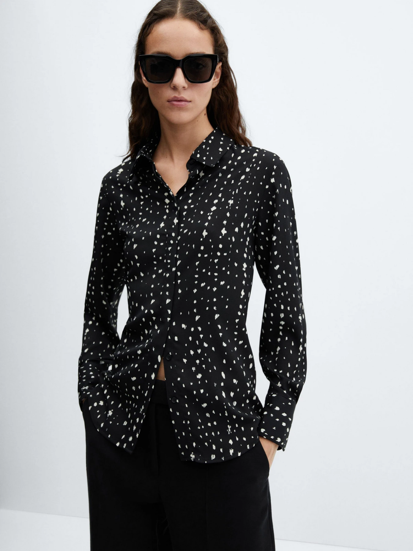 Сорочки MANGO BASIC модель 67020435_34 Фото