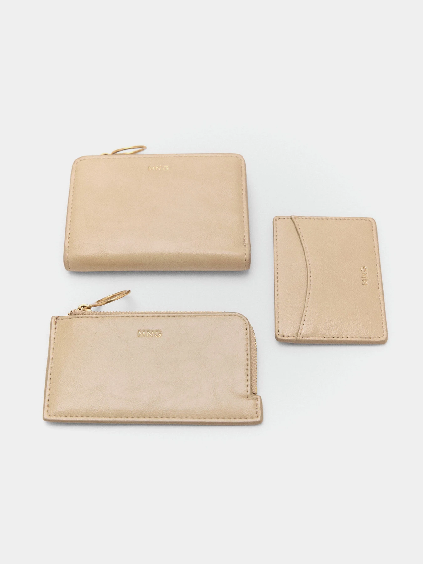 Кошельки MANGO RETRO модель 17011218_8 Кошельки MANGO RETRO модель 17011218_8 Фото