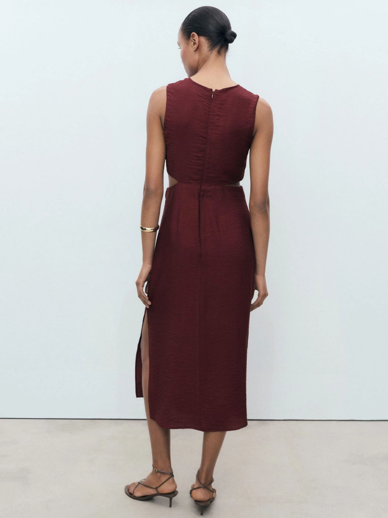 Сукні MANGO модель 17011166_76 Сукні MANGO модель 17011166_76 Фото