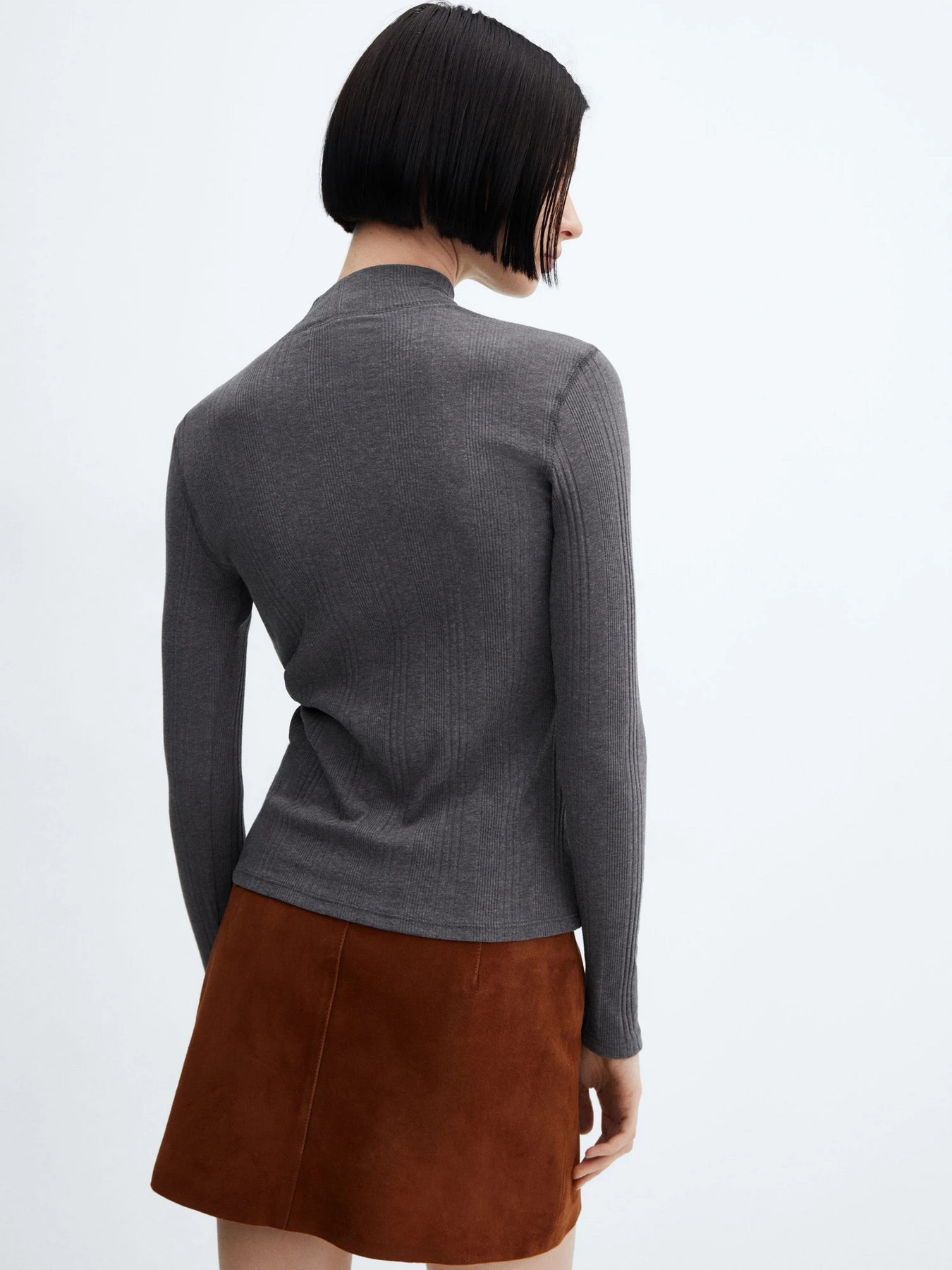 Свитры и кардиганы MANGO Celeno модель 67030460_92 Свитры и кардиганы MANGO Celeno модель 67030460_92 Фото