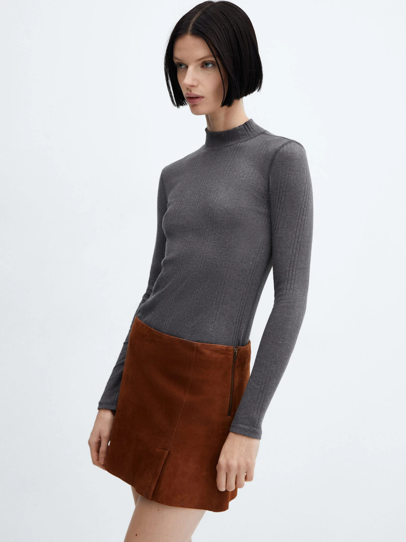 Свитры и кардиганы MANGO Celeno модель 67030460_92 Свитры и кардиганы MANGO Celeno модель 67030460_92 Фото