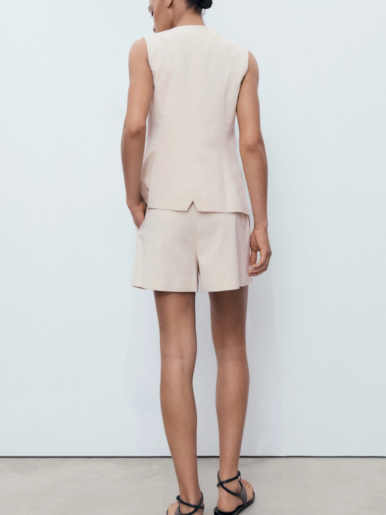 Шорты MANGO GRETA модель 17041206_8 Шорты MANGO GRETA модель 17041206_8 Фото