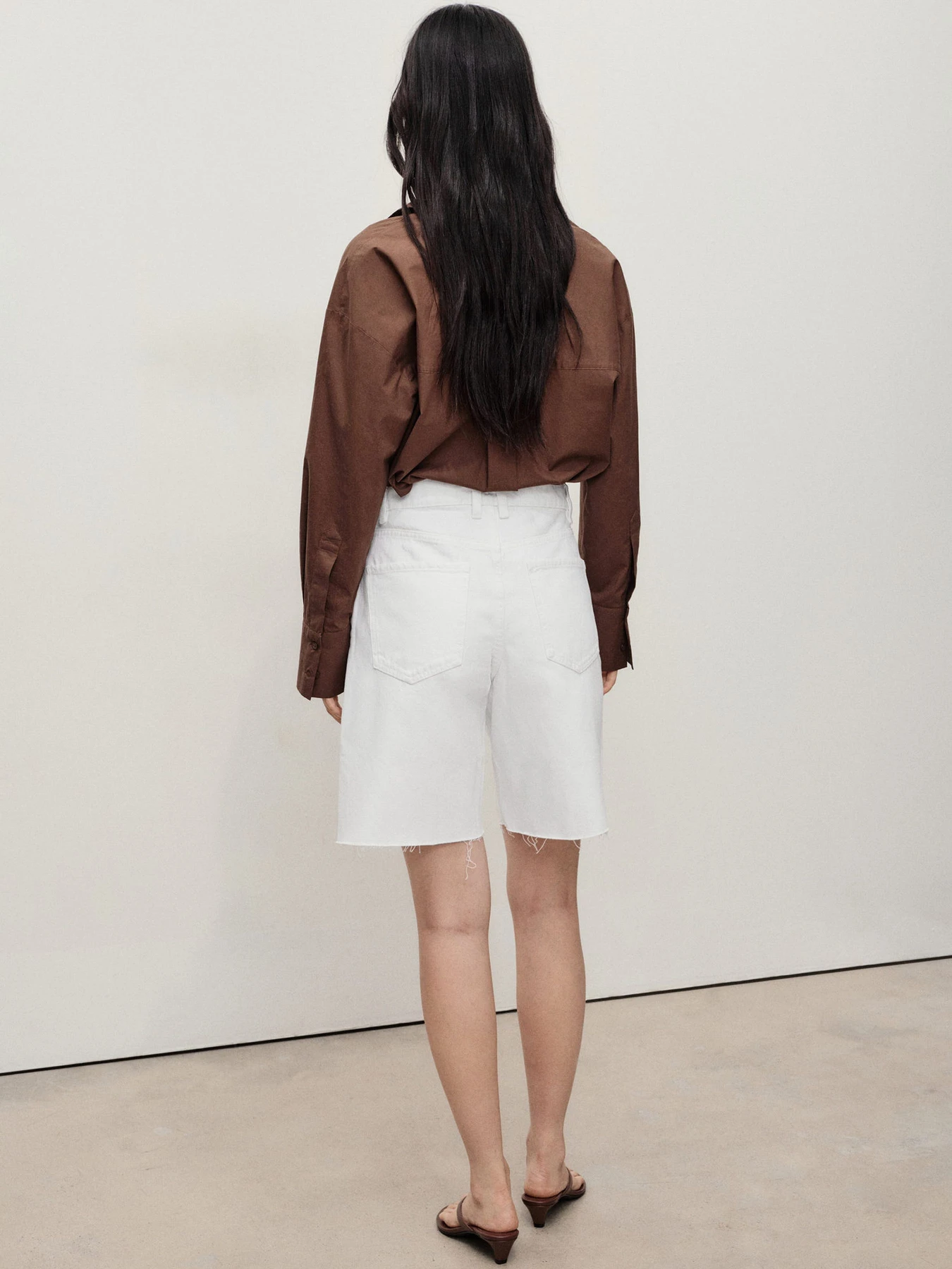 Шорты MANGO ANNE модель 17091178_1 Шорты MANGO ANNE модель 17091178_1 Фото