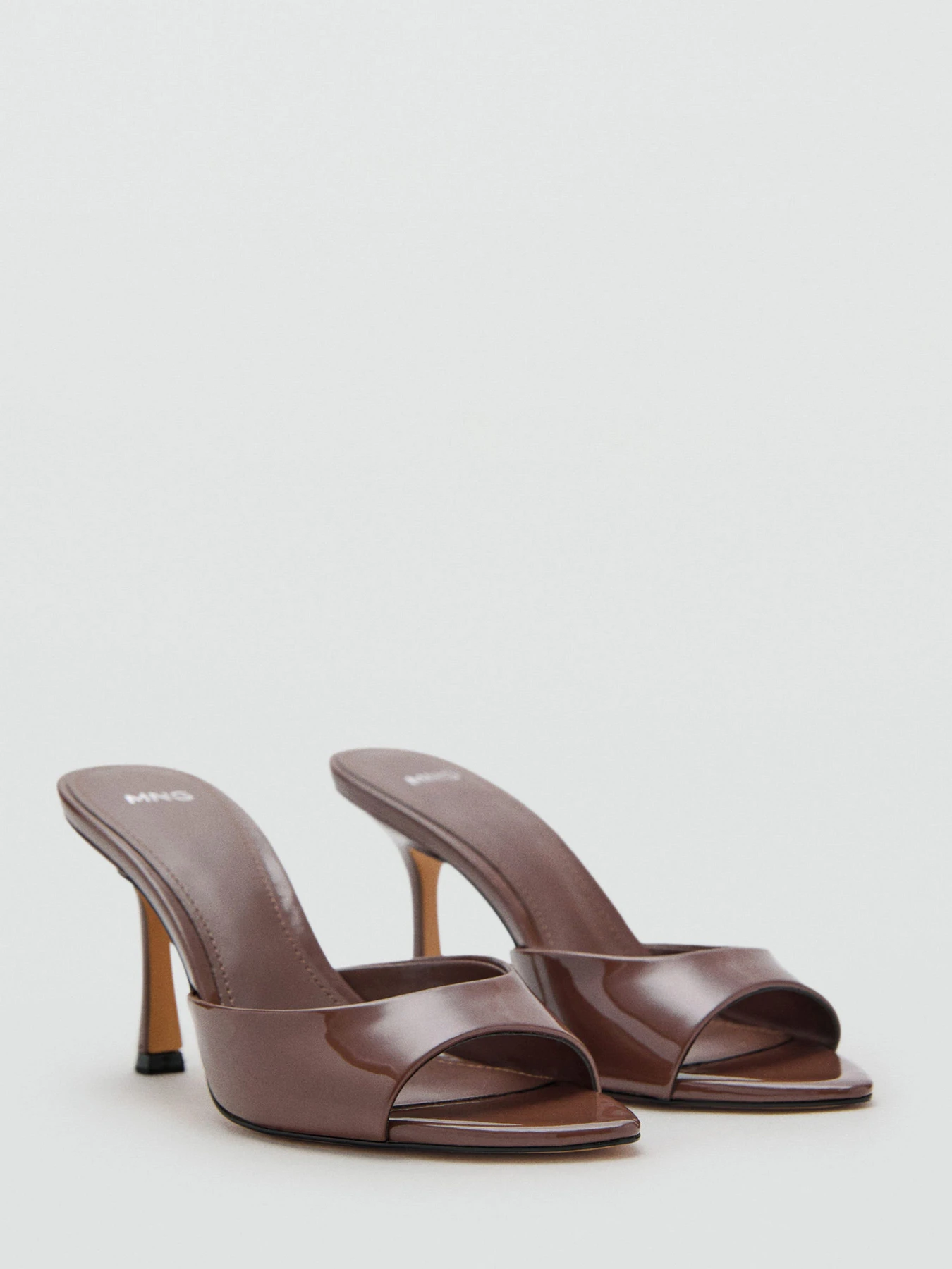 Шлёпанцы MANGO модель 17011262_32 Шлёпанцы MANGO модель 17011262_32 Фото