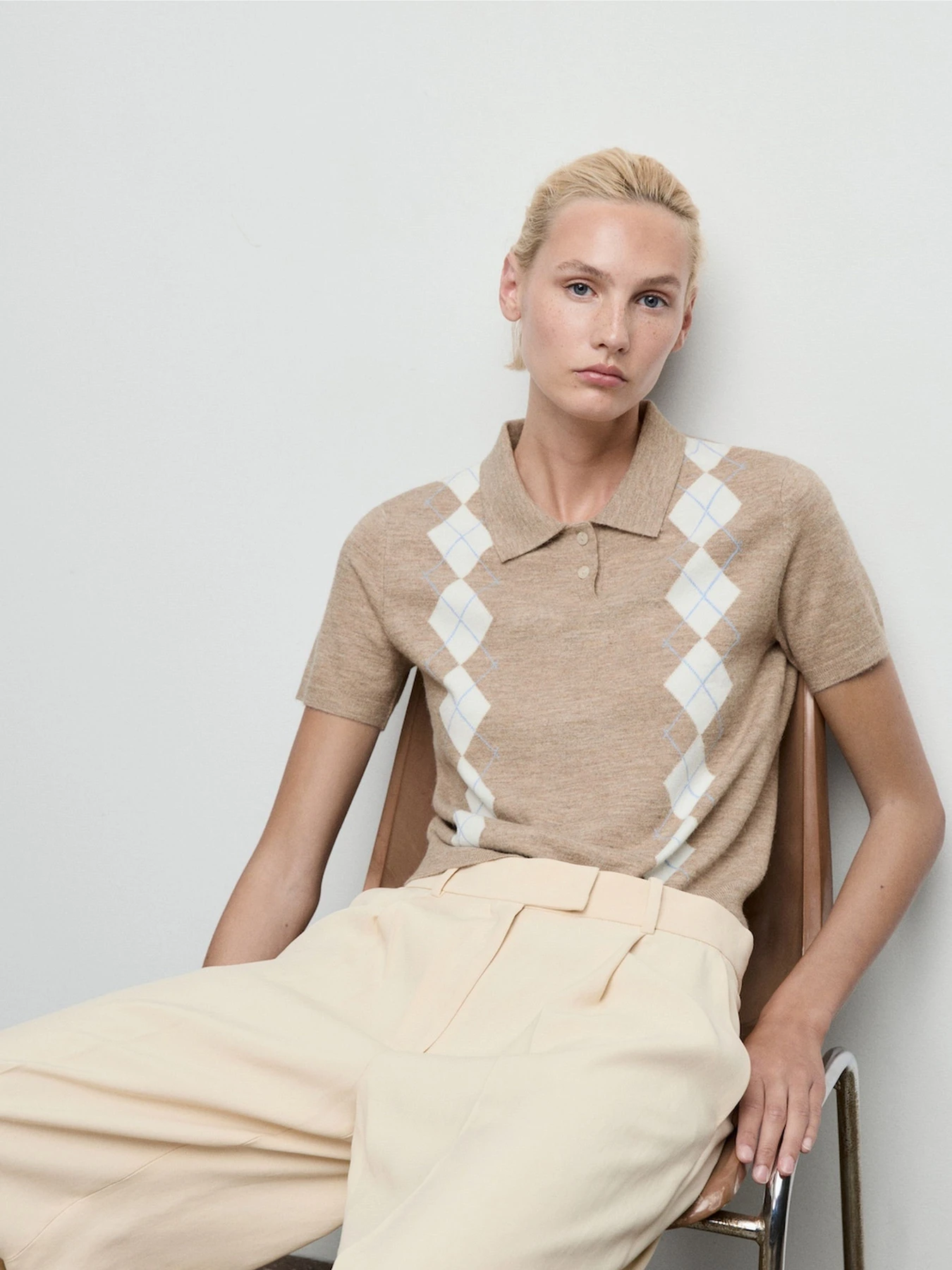 Свитры и кардиганы MANGO модель 17005816_35 Свитры и кардиганы MANGO модель 17005816_35 Фото
