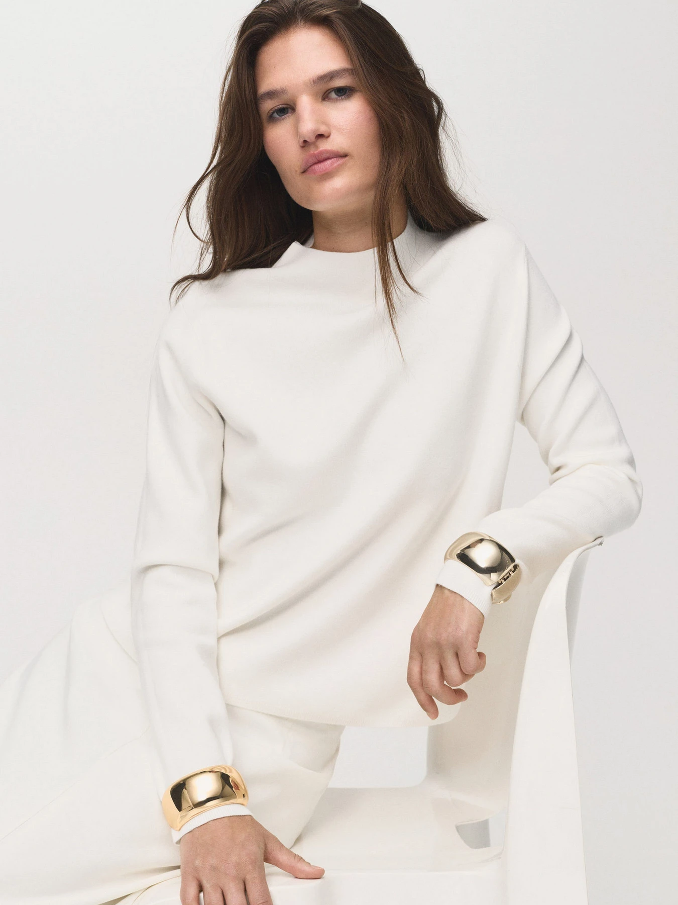 Свитры и кардиганы MANGO модель 17005811_5 Свитры и кардиганы MANGO модель 17005811_5 Фото