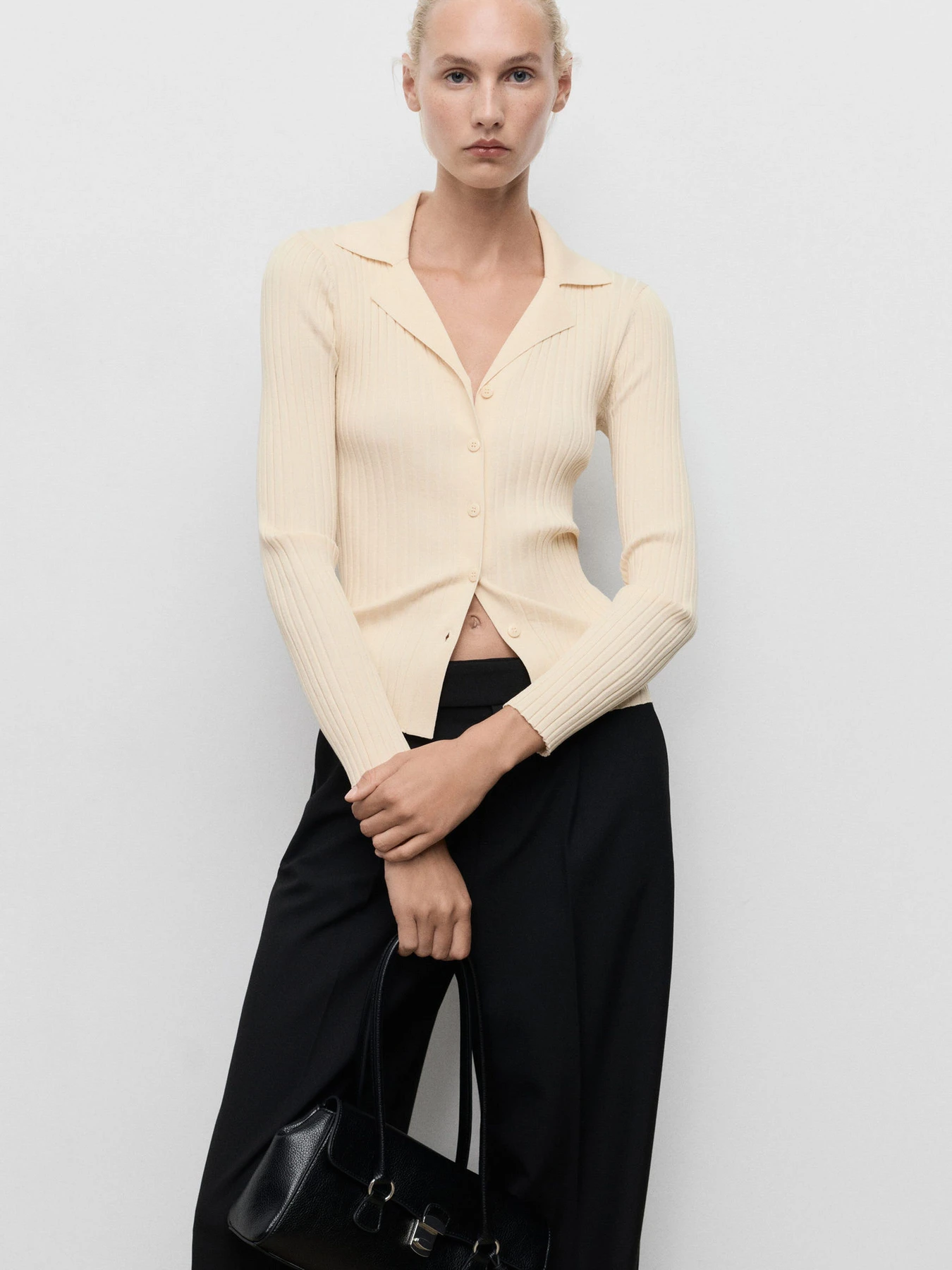 Светри та кардигани MANGO LATTE модель 17044103_5 Светри та кардигани MANGO LATTE модель 17044103_5 Фото