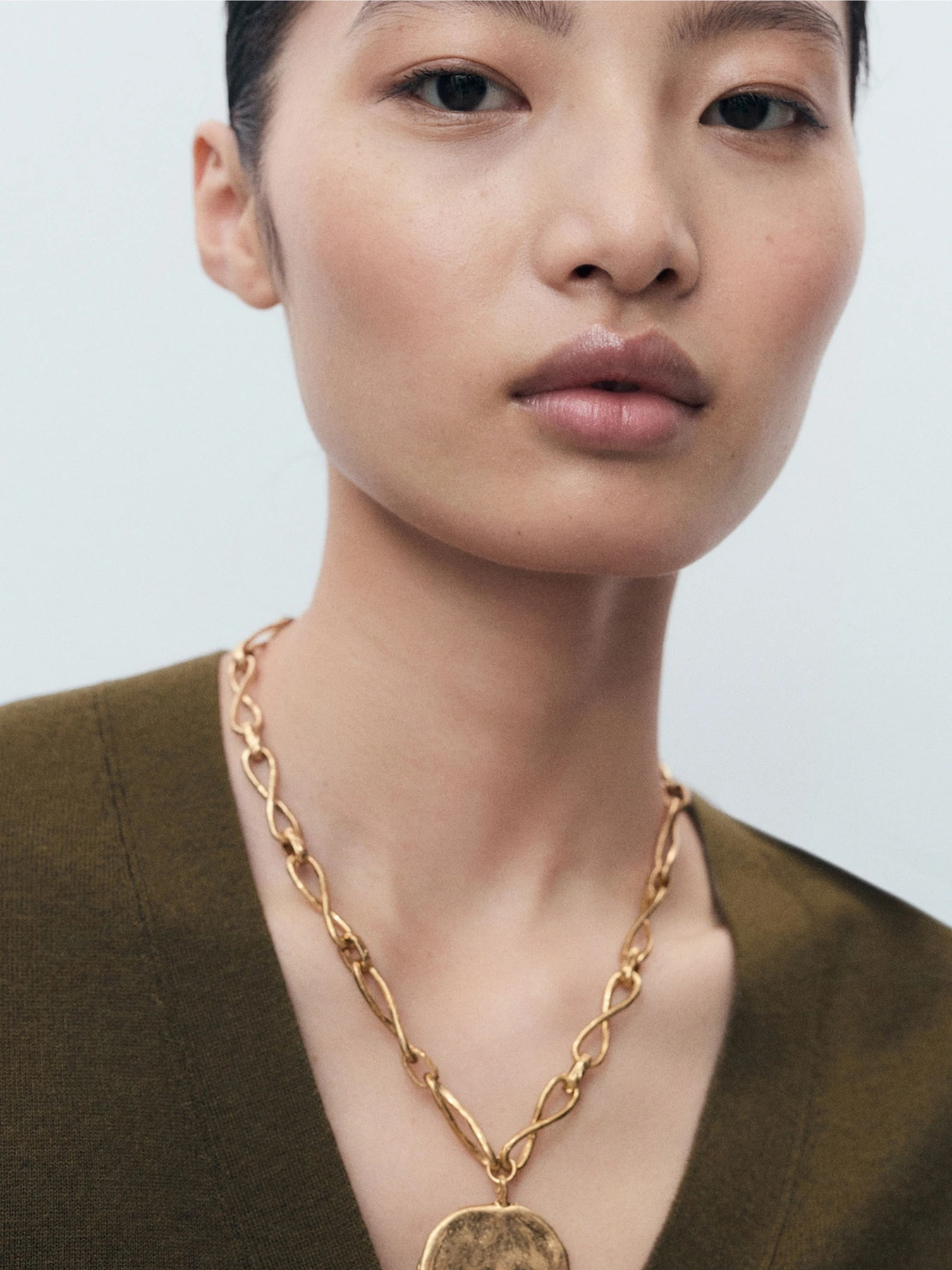 Свитры и кардиганы MANGO модель 17065803_37 Свитры и кардиганы MANGO модель 17065803_37 Фото