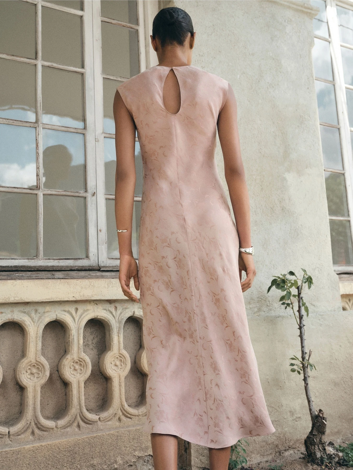 Сукні MANGO MELY модель 17014084_81 Сукні MANGO MELY модель 17014084_81 Фото