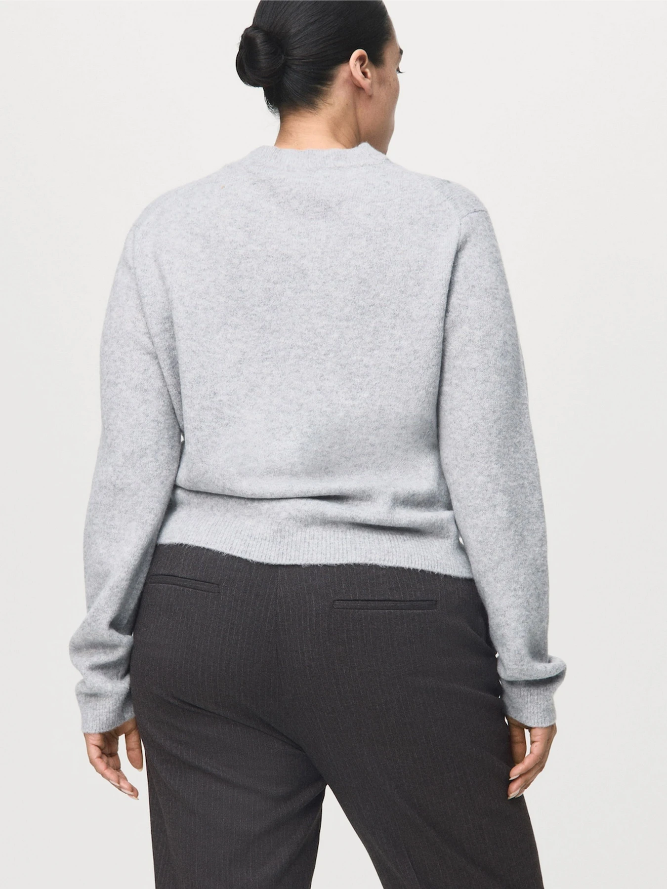 Штани MANGO NEWARM модель 17065799_92 Штани MANGO NEWARM модель 17065799_92 Фото