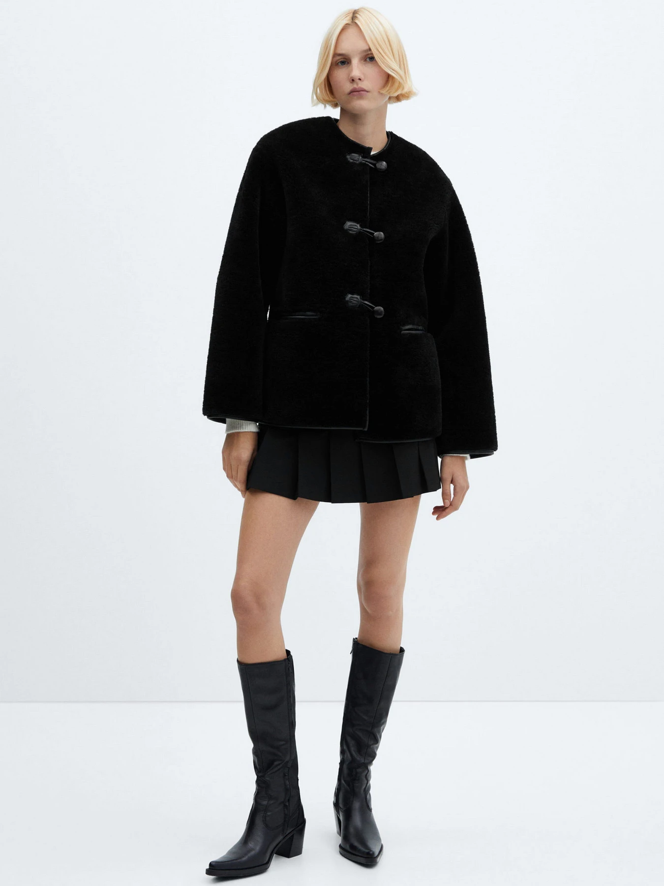 Куртки та дублянки MANGO BETHOVEN модель 67060441_99 Фото
