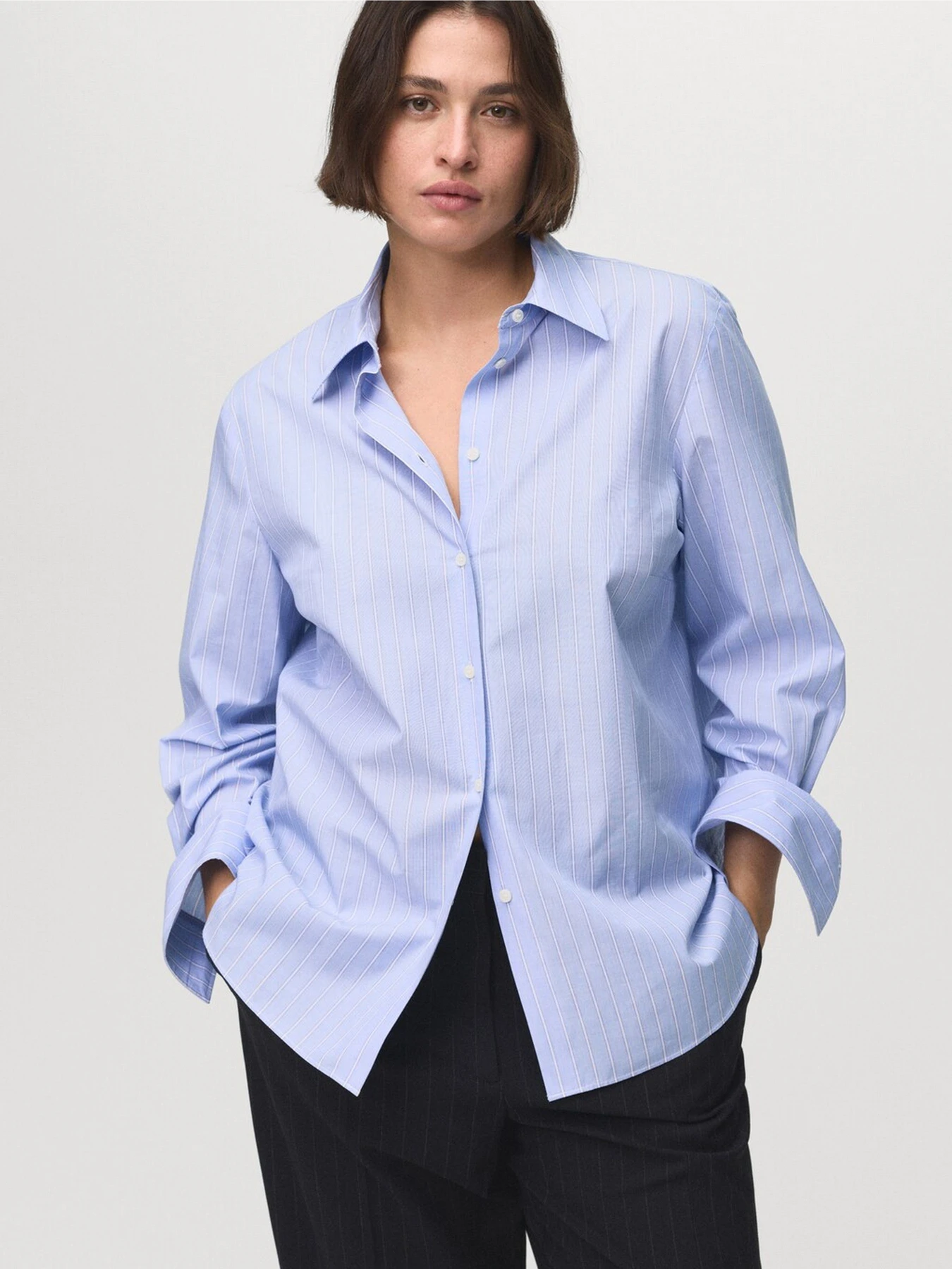 Рубашки MANGO REGU модель 17014088_50 Рубашки MANGO REGU модель 17014088_50 Фото