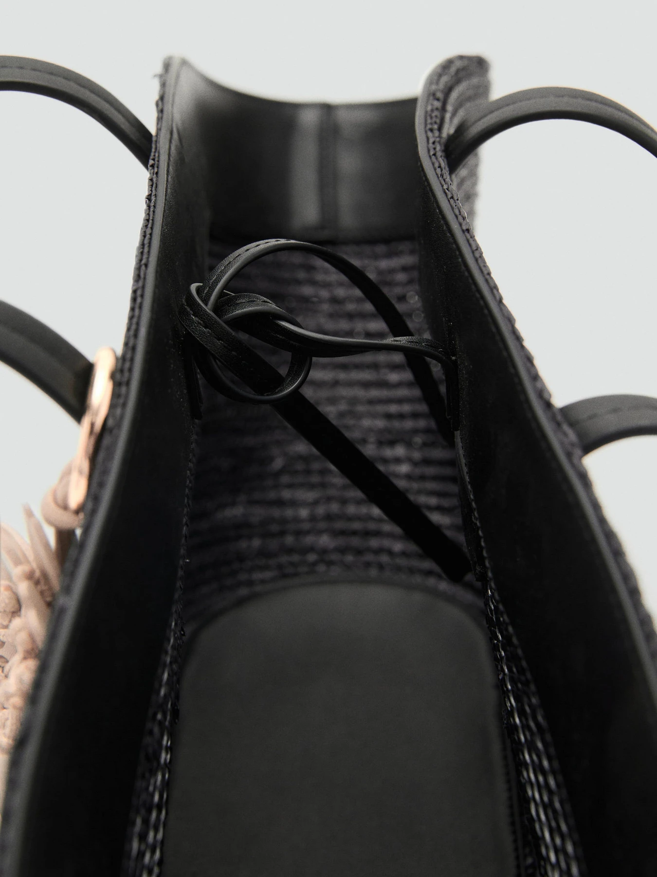 Сумки MANGO модель 17051171_99 Сумки MANGO модель 17051171_99 Фото