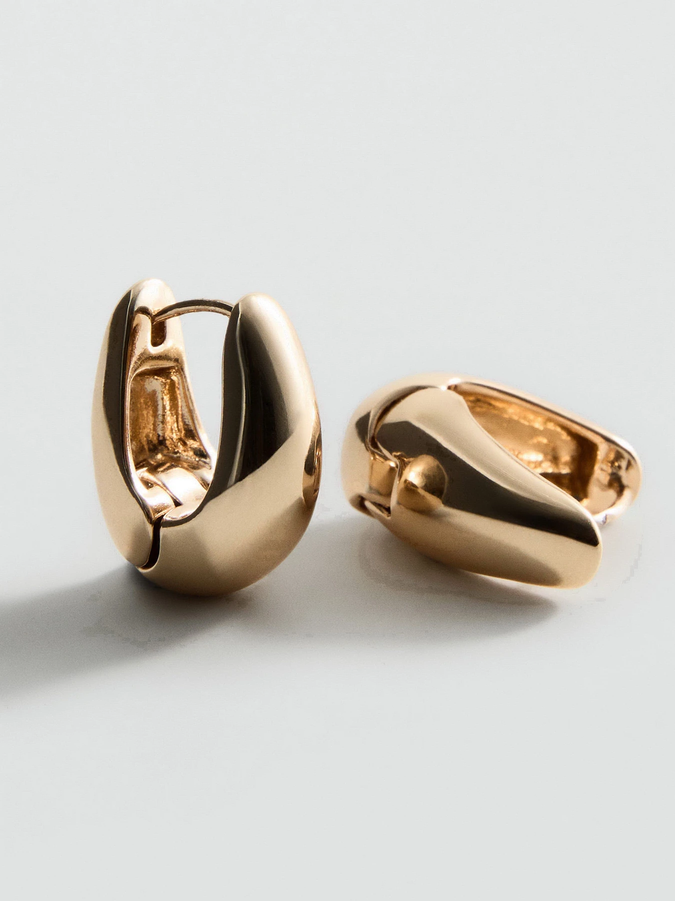Серьги-гвоздики MANGO модель 17006004_OR Серьги-гвоздики MANGO модель 17006004_OR Фото