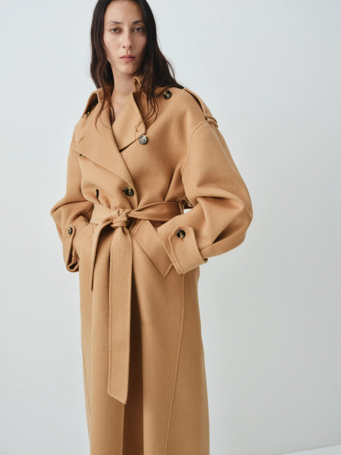 Пальто и плащи MANGO модель 17045824_9 Пальто и плащи MANGO модель 17045824_9 Фото