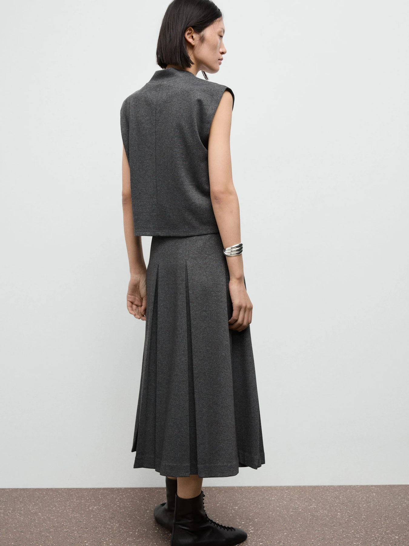 Юбки MANGO модель 17085817_92 Юбки MANGO модель 17085817_92 Фото