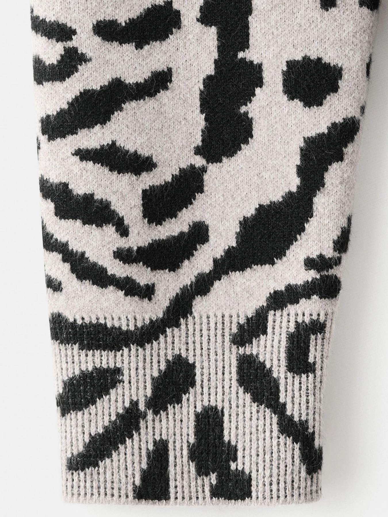 Светри та кардигани MANGO FELINA модель 17016350_9 Светри та кардигани MANGO FELINA модель 17016350_9 Фото