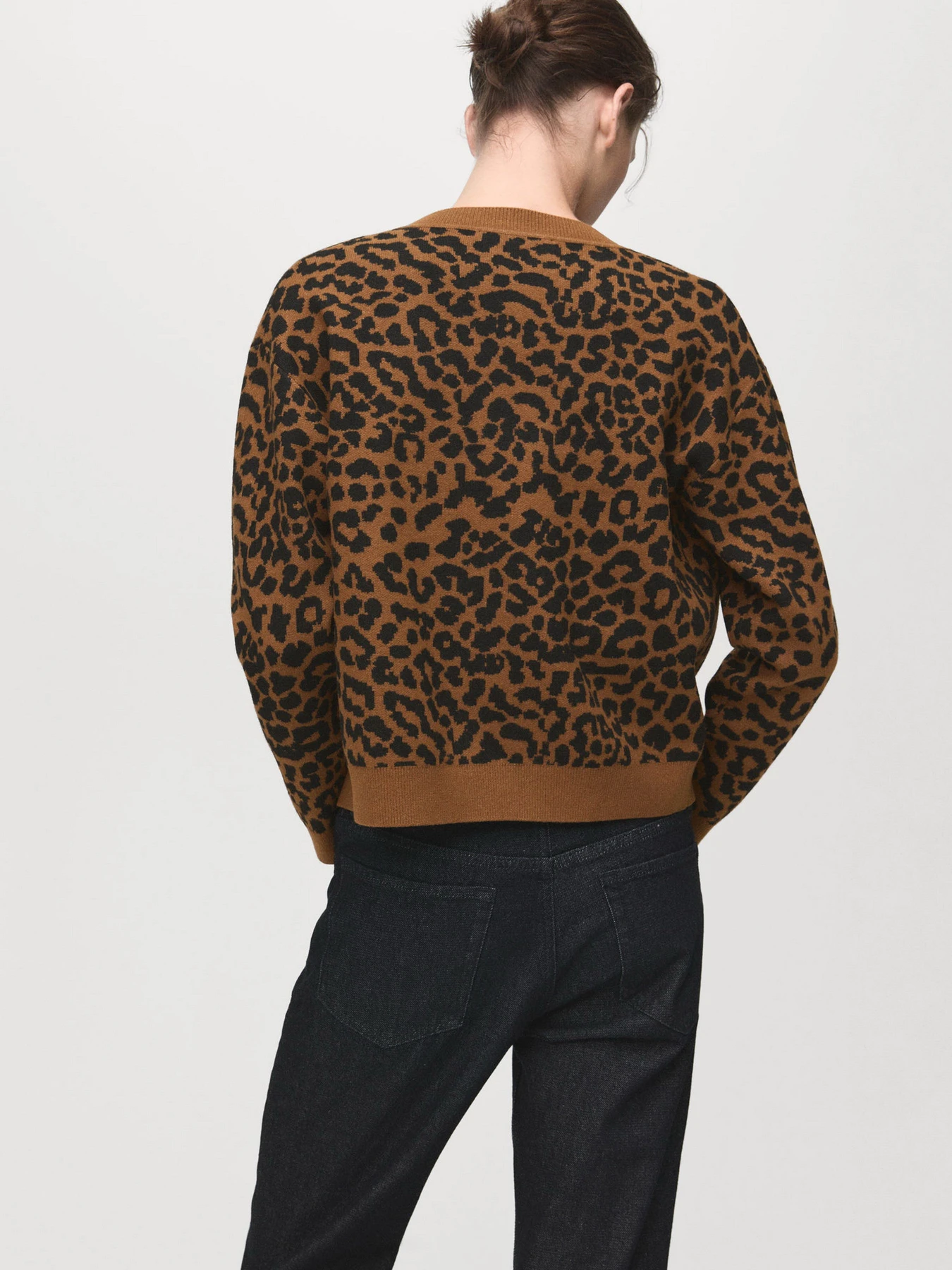 Свитры и кардиганы MANGO LEONA модель 17056346_9 Свитры и кардиганы MANGO LEONA модель 17056346_9 Фото
