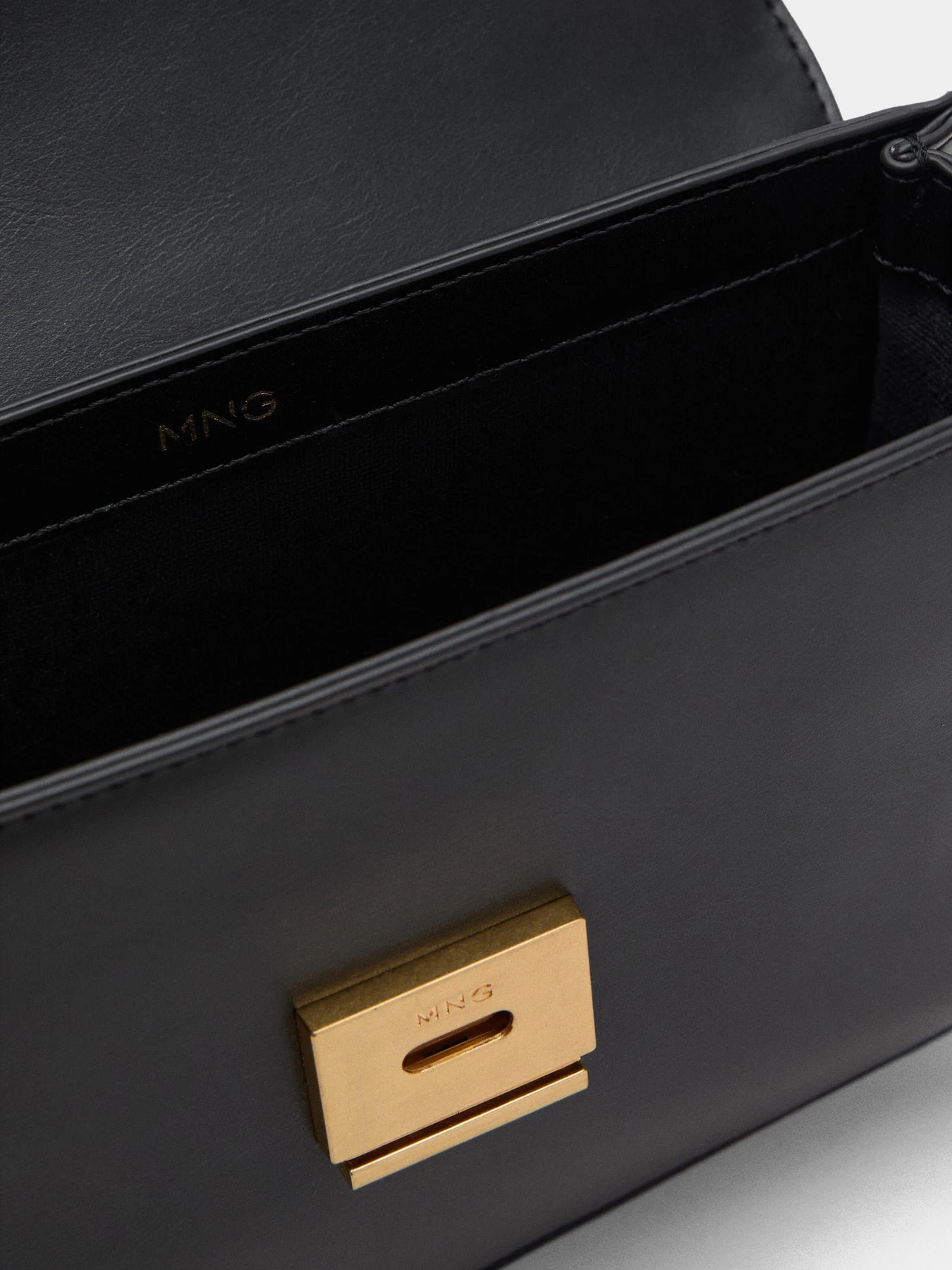 Сумки MANGO модель 17025798_99 Сумки MANGO модель 17025798_99 Фото