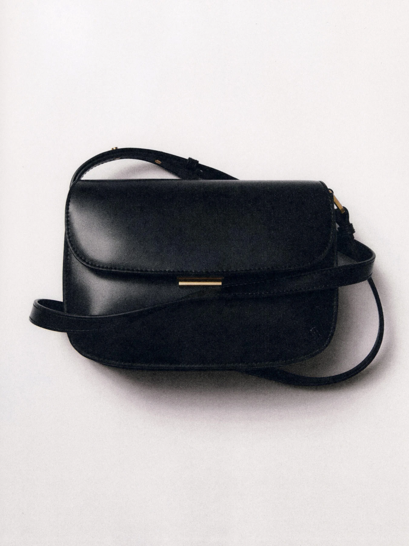 Сумки MANGO модель 17025798_99 Сумки MANGO модель 17025798_99 Фото