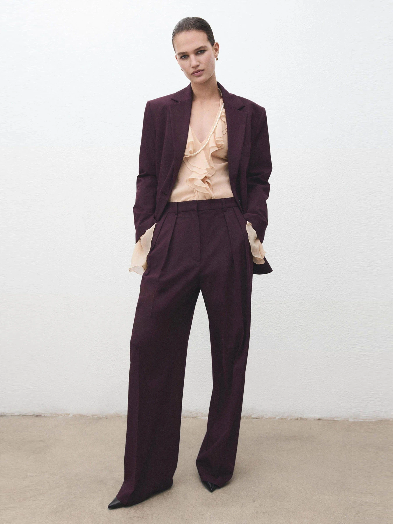 Штани MANGO GABI модель 17867895_76 Штани MANGO GABI модель 17867895_76 Фото