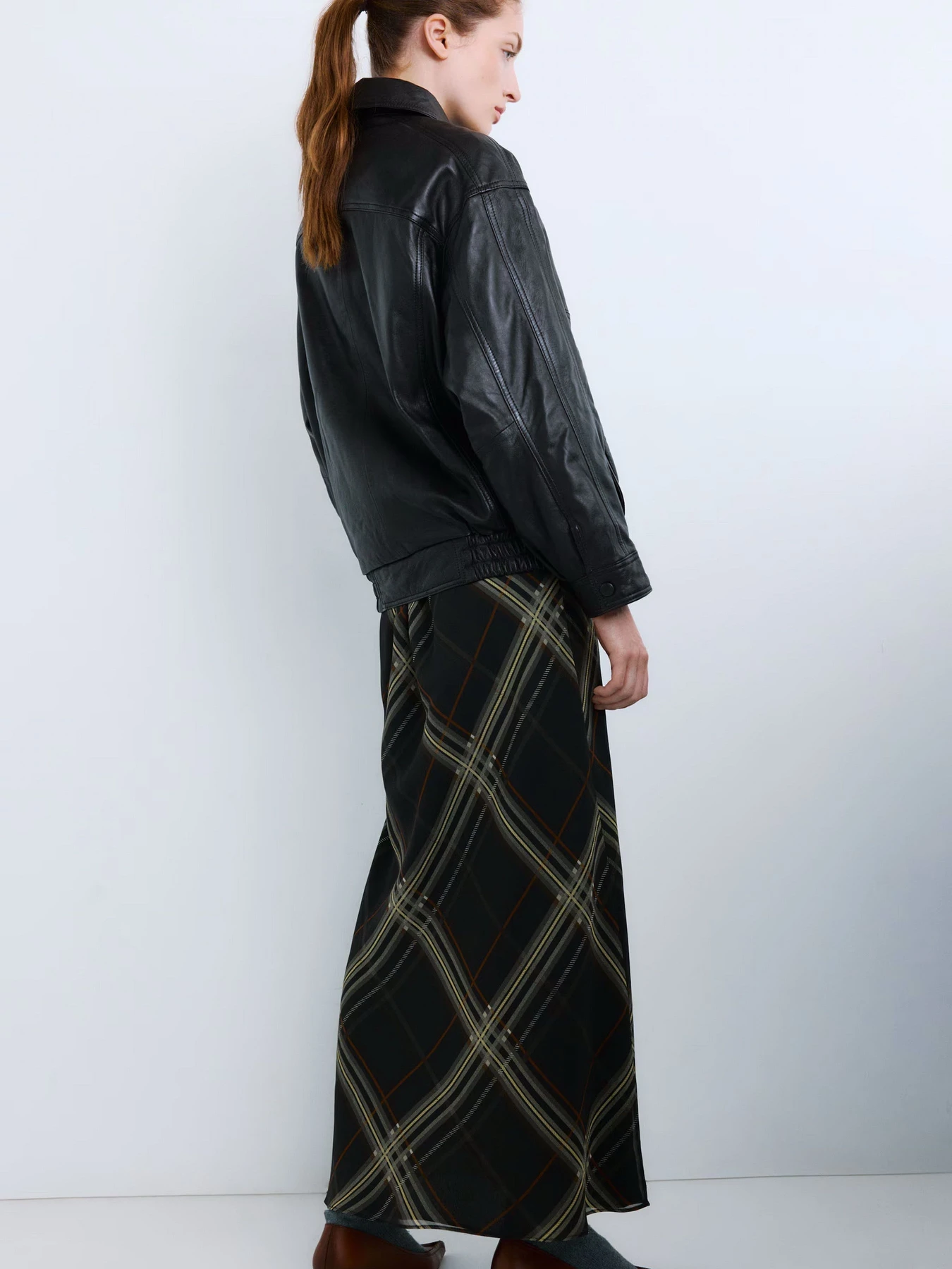 Куртки та дублянки MANGO LONDON модель 27071285_30 Фото