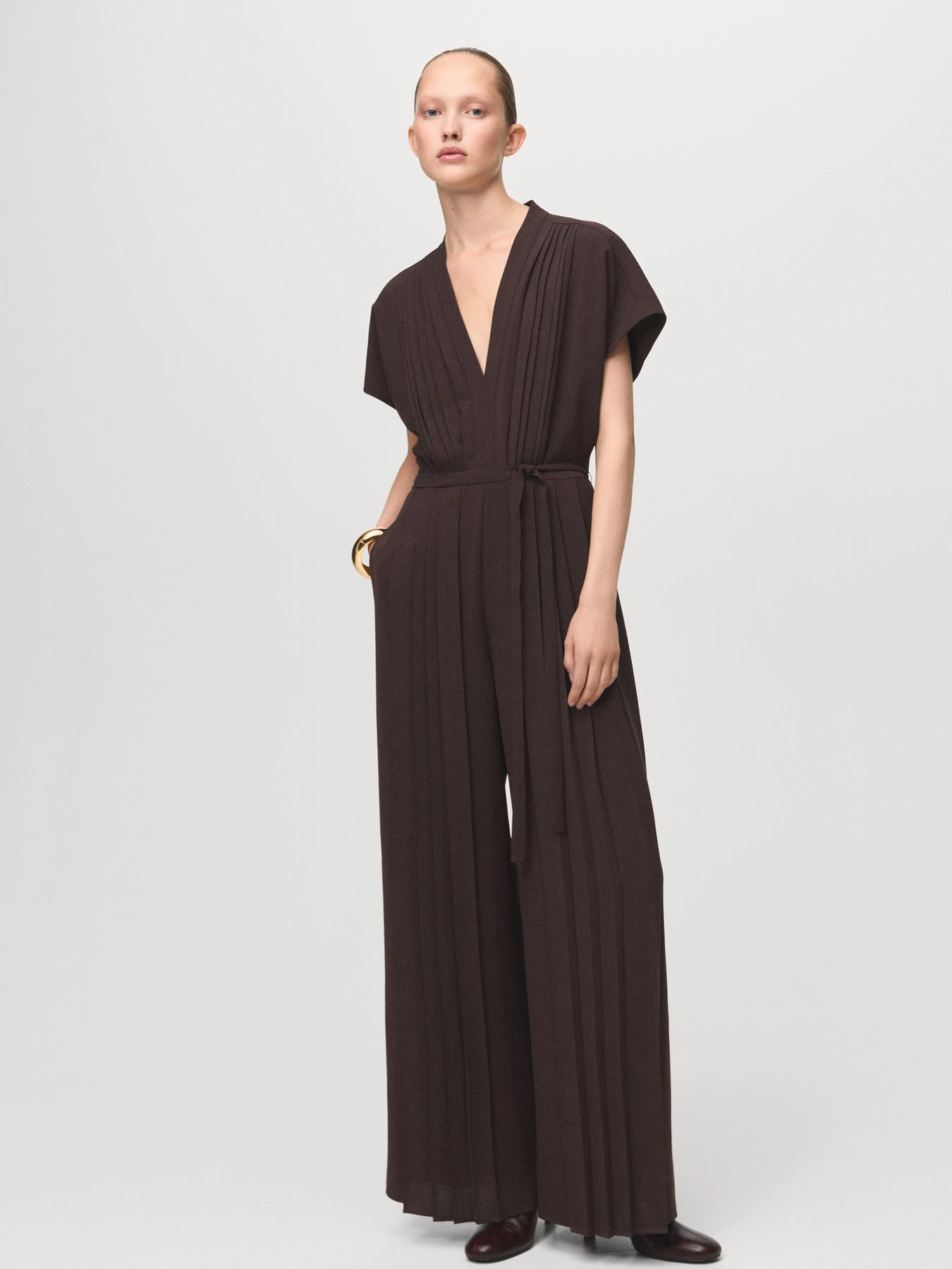 Комбинезоны MANGO PLEATED модель 27071281_30 Комбинезоны MANGO PLEATED модель 27071281_30 Фото