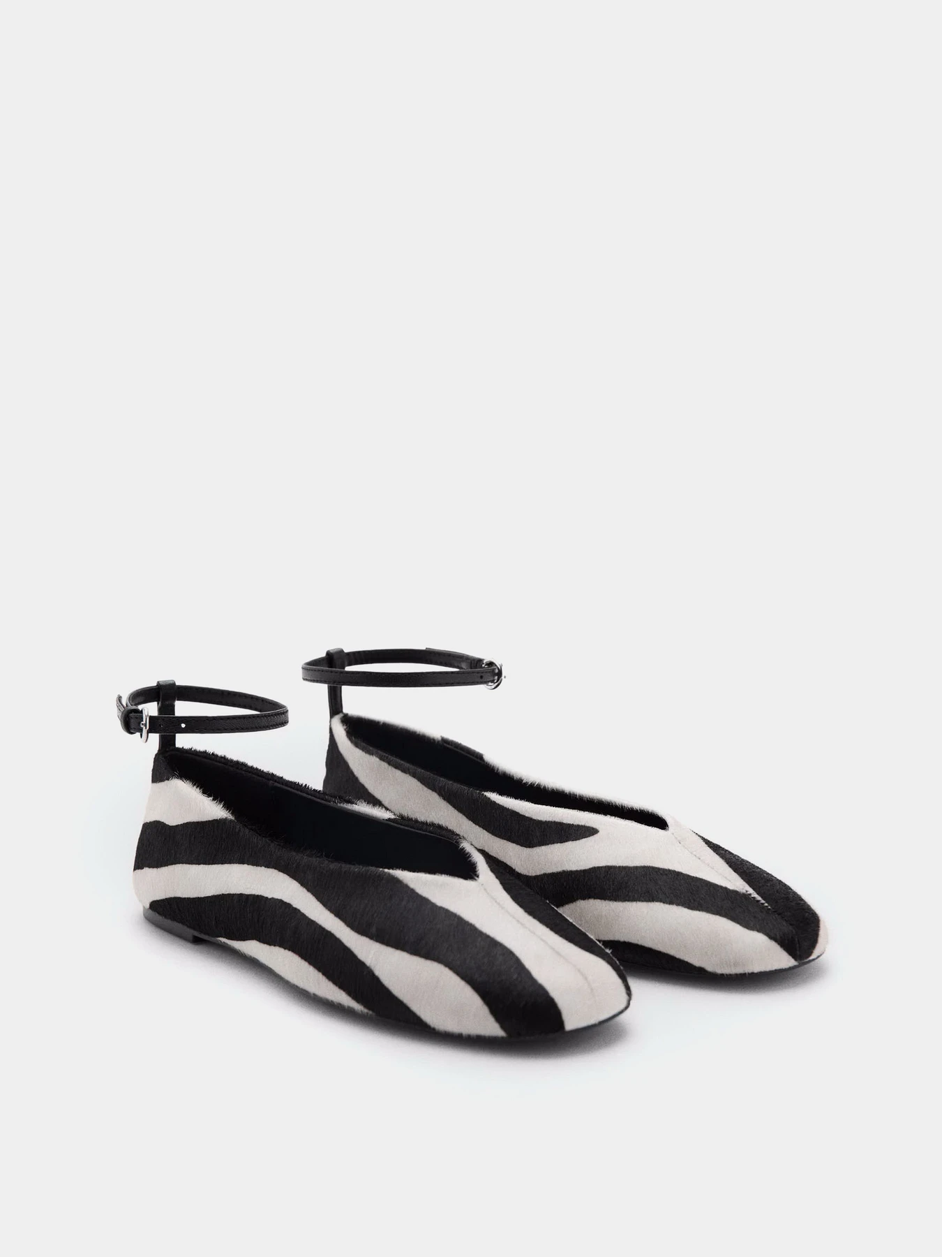 Туфлі та лофери MANGO FABRA модель 27073286_99 Туфлі та лофери MANGO FABRA модель 27073286_99 Фото