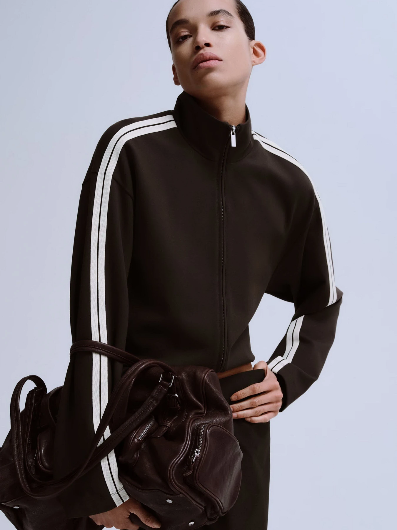 Худи и свитшоты MANGO TRI модель 27043306_30 Худи и свитшоты MANGO TRI модель 27043306_30 Фото
