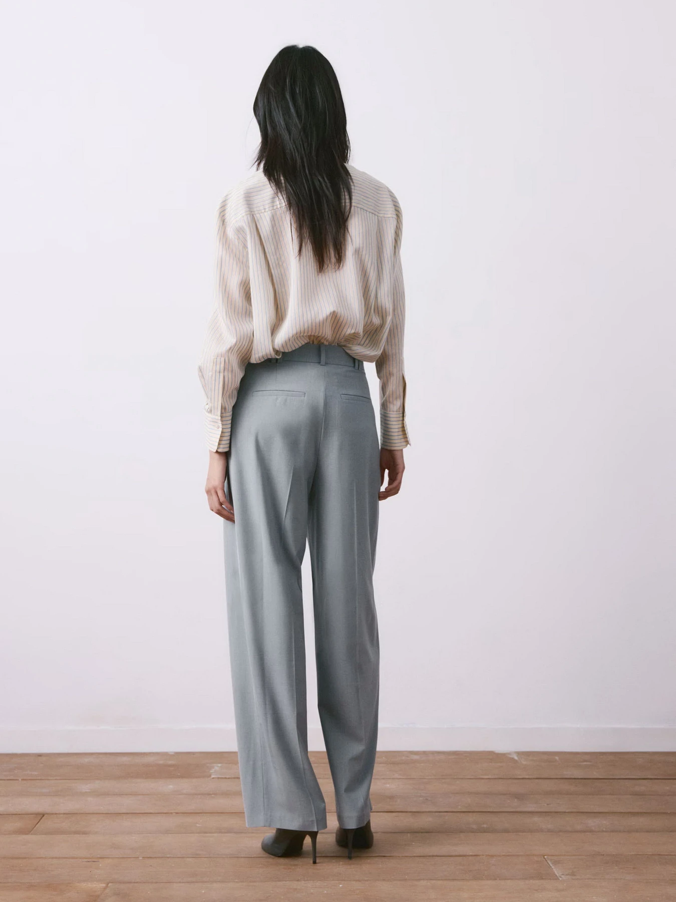 Брюки MANGO NAT модель 27024791_52 Брюки MANGO NAT модель 27024791_52 Фото