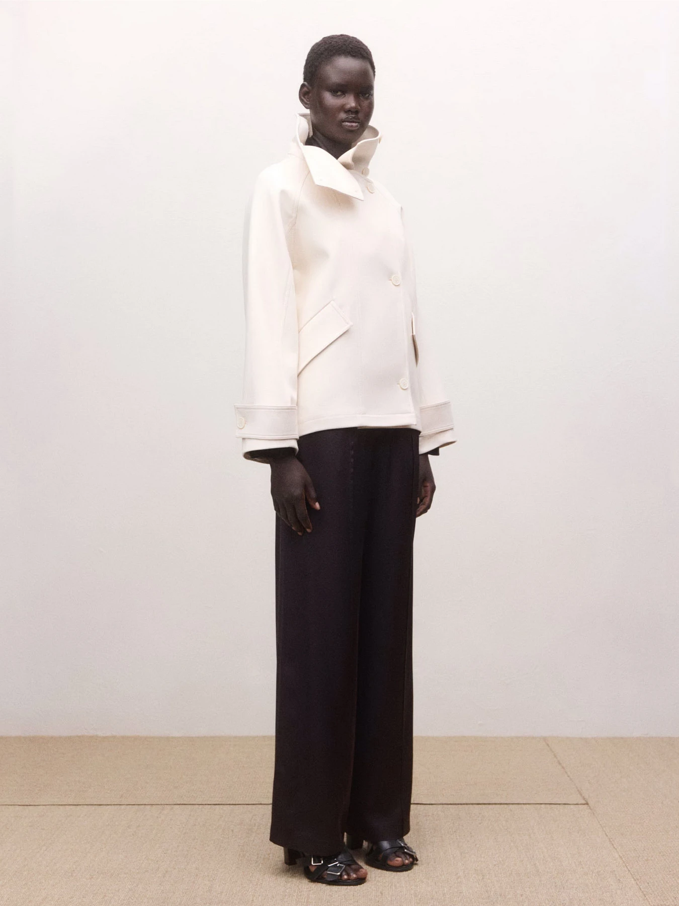 Брюки MANGO CLAUDIE модель 27024789_30 Брюки MANGO CLAUDIE модель 27024789_30 Фото