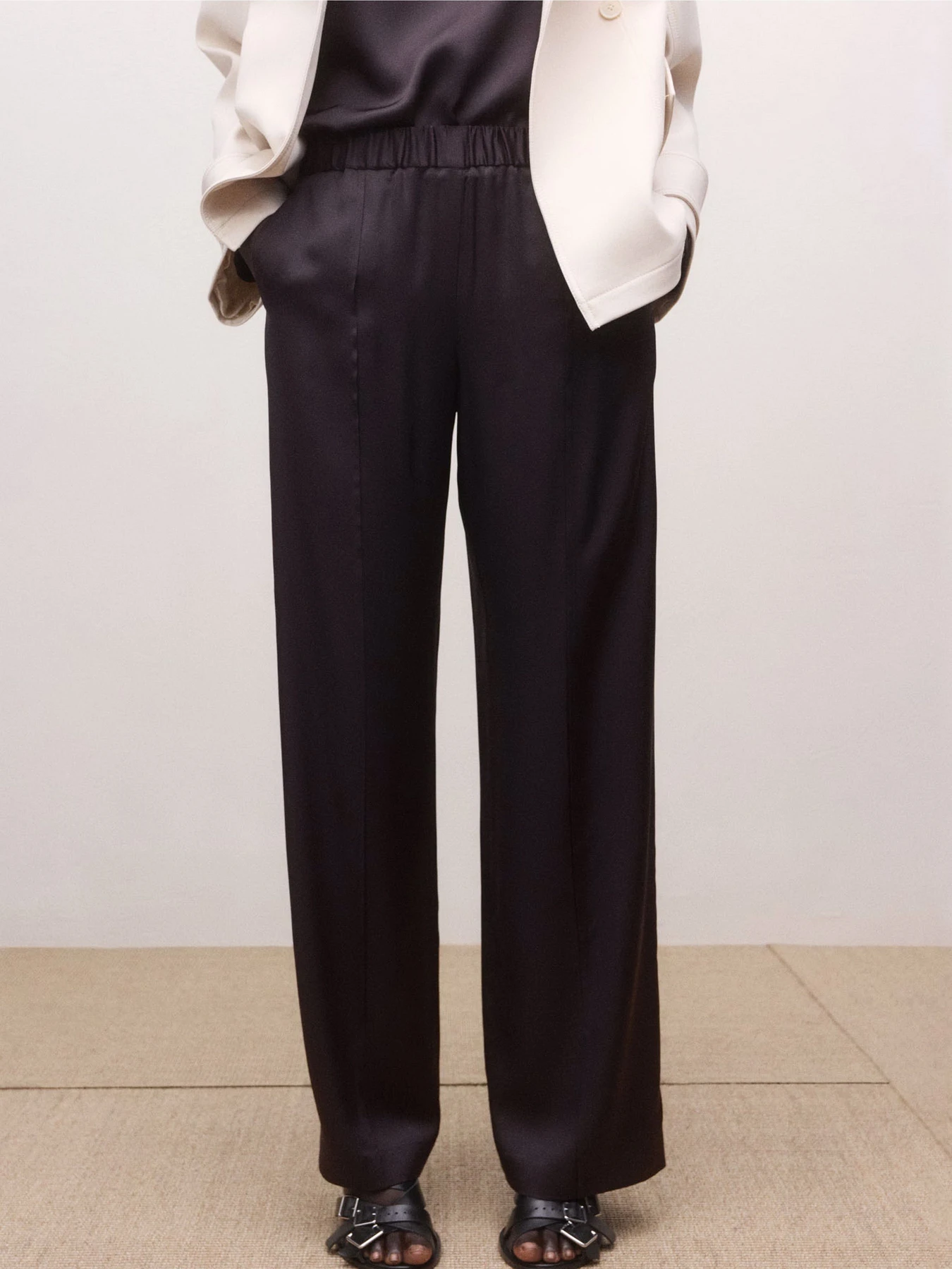 Брюки MANGO CLAUDIE модель 27024789_30 Брюки MANGO CLAUDIE модель 27024789_30 Фото