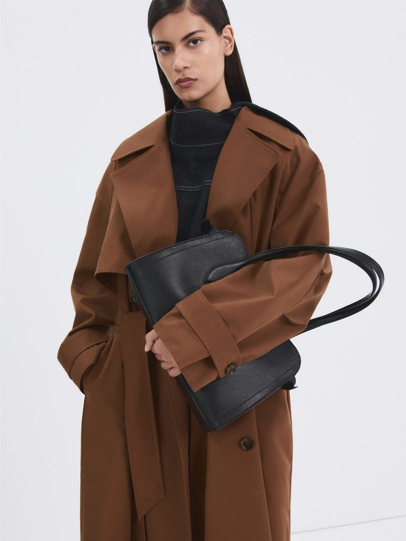 Пальто и плащи MANGO DELHI модель 27044781_30 Пальто и плащи MANGO DELHI модель 27044781_30 Фото