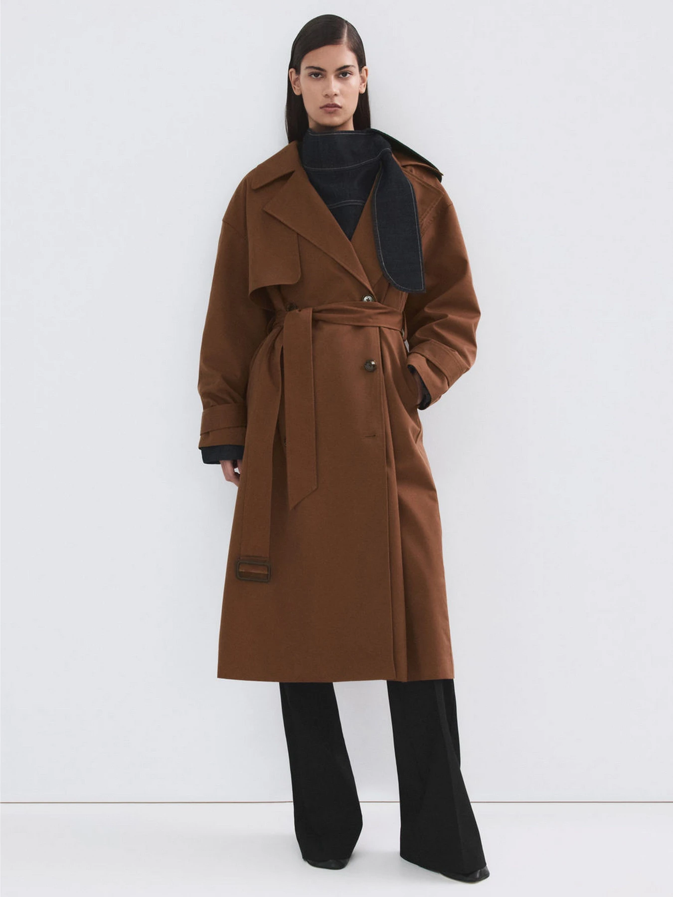 Пальто и плащи MANGO DELHI модель 27044781_30 Пальто и плащи MANGO DELHI модель 27044781_30 Фото