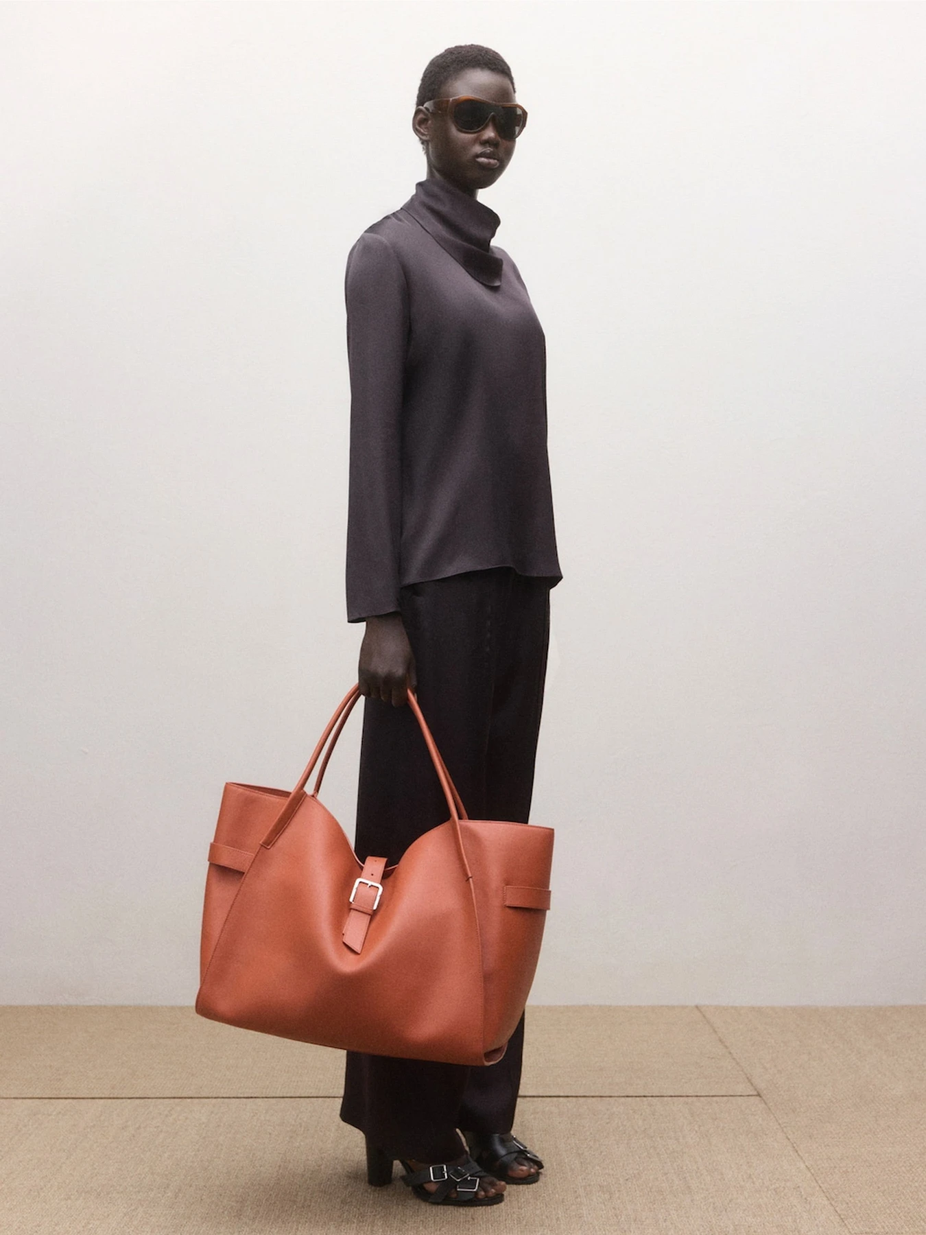 Сорочки MANGO CLAUDIE модель 27084786_30 Сорочки MANGO CLAUDIE модель 27084786_30 Фото