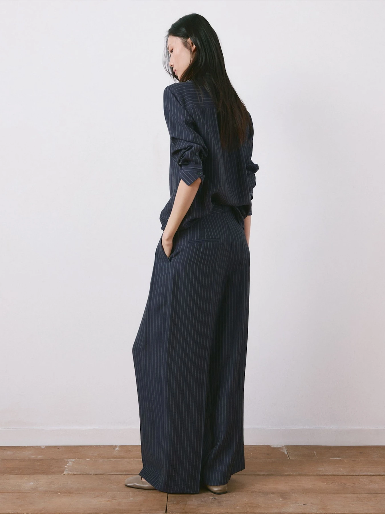 Штани MANGO BELI модель 27054091_56 Штани MANGO BELI модель 27054091_56 Фото