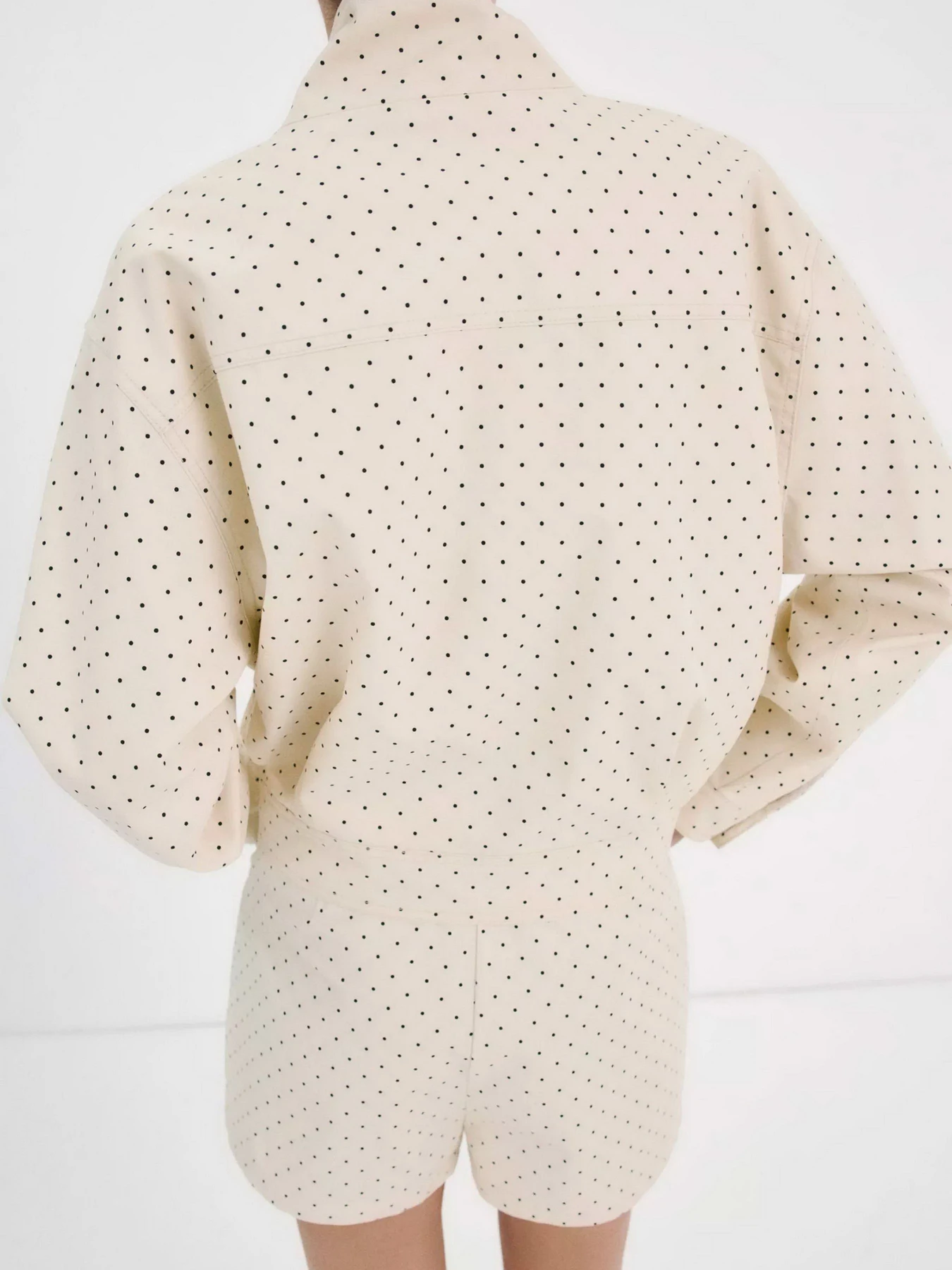 Куртки и дубленки MANGO DOTS модель 27027140_5 Куртки и дубленки MANGO DOTS модель 27027140_5 Фото