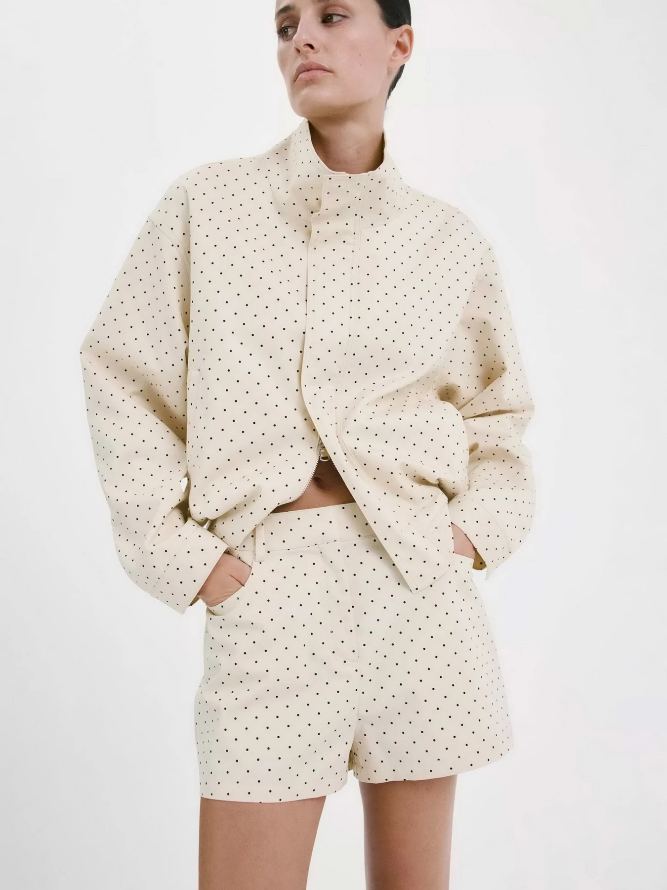 Куртки и дубленки MANGO DOTS модель 27027140_5 Куртки и дубленки MANGO DOTS модель 27027140_5 Фото