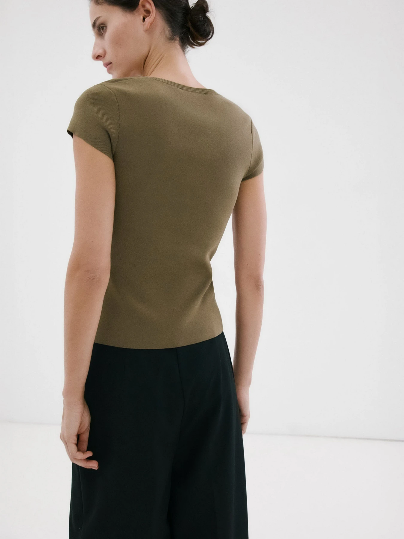 Светри та кардигани MANGO NACAR модель 27007150_35 Светри та кардигани MANGO NACAR модель 27007150_35 Фото