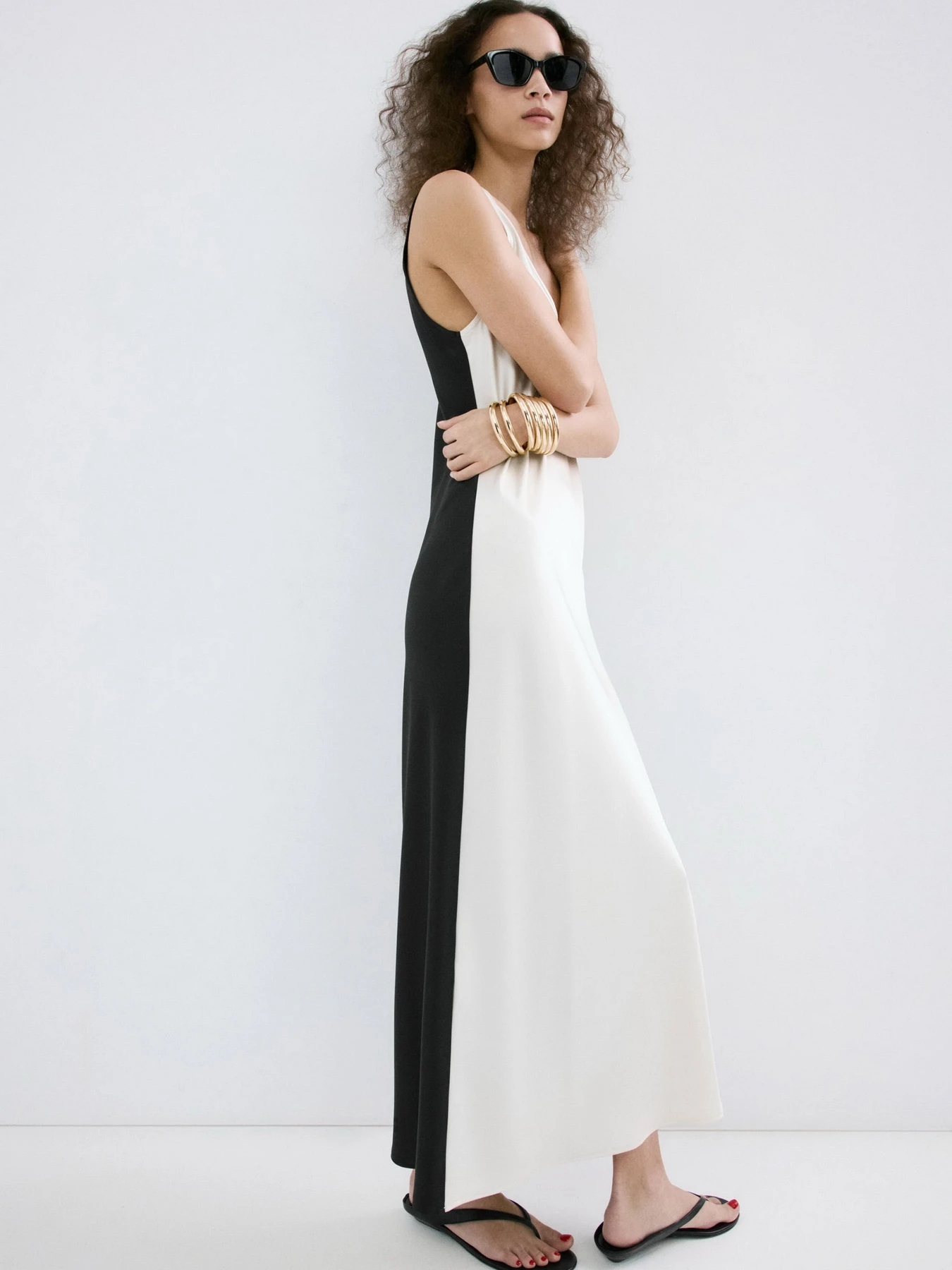 Сукні MANGO LUIS модель 27007157_5 Сукні MANGO LUIS модель 27007157_5 Фото