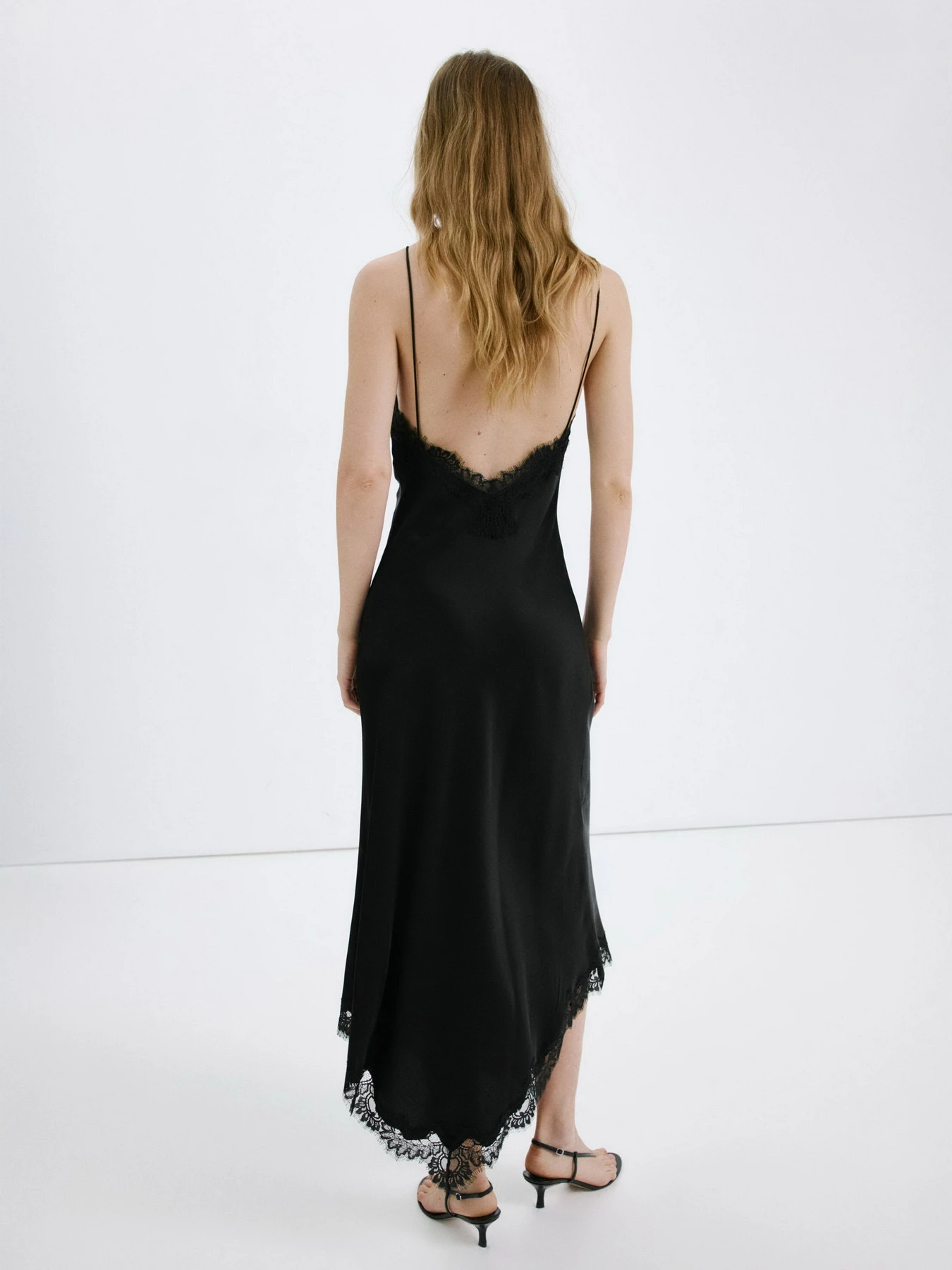 Сукні MANGO NIKY модель 27067932_99 Фото