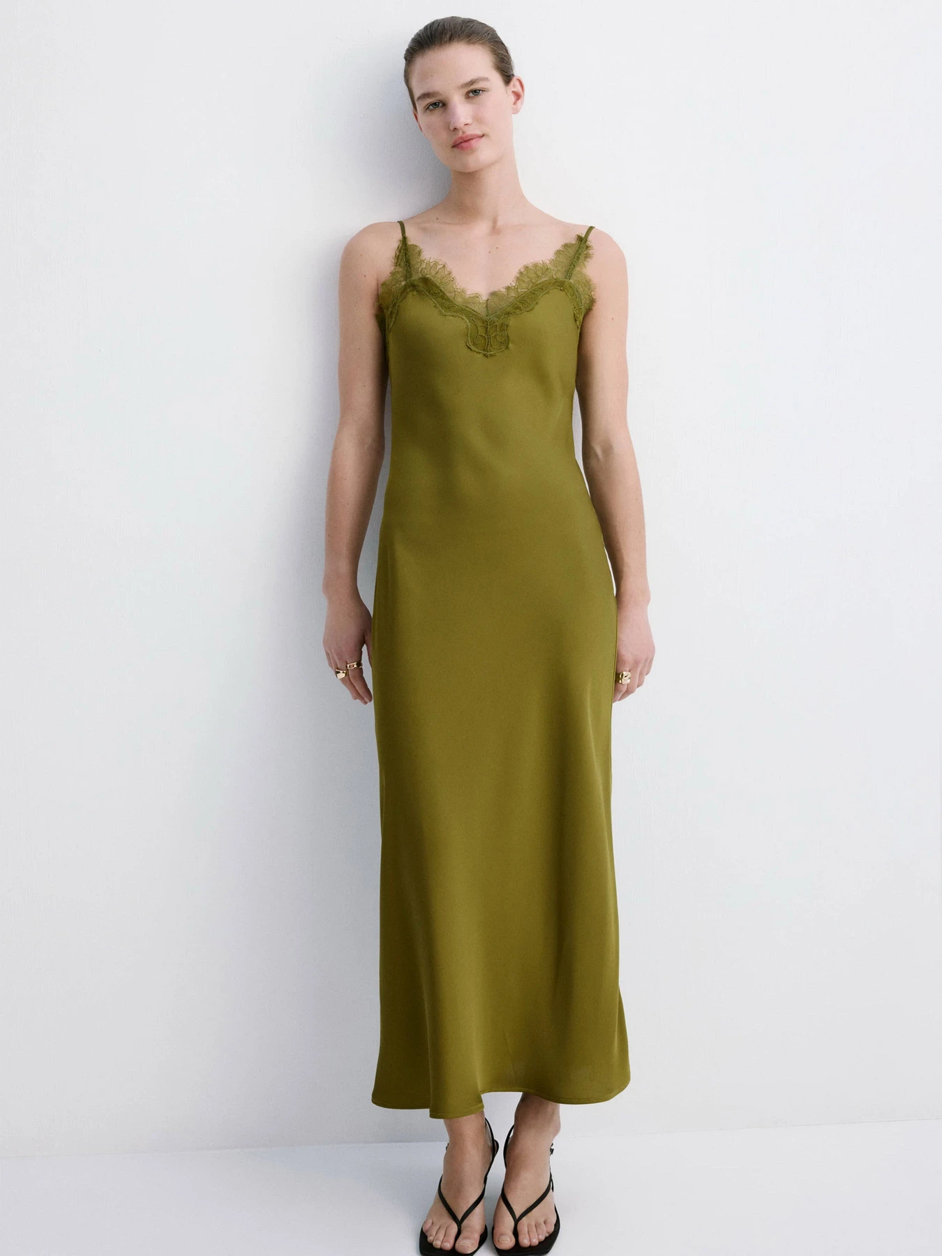 Платья MANGO EASY модель 27007168_43 Платья MANGO EASY модель 27007168_43 Фото