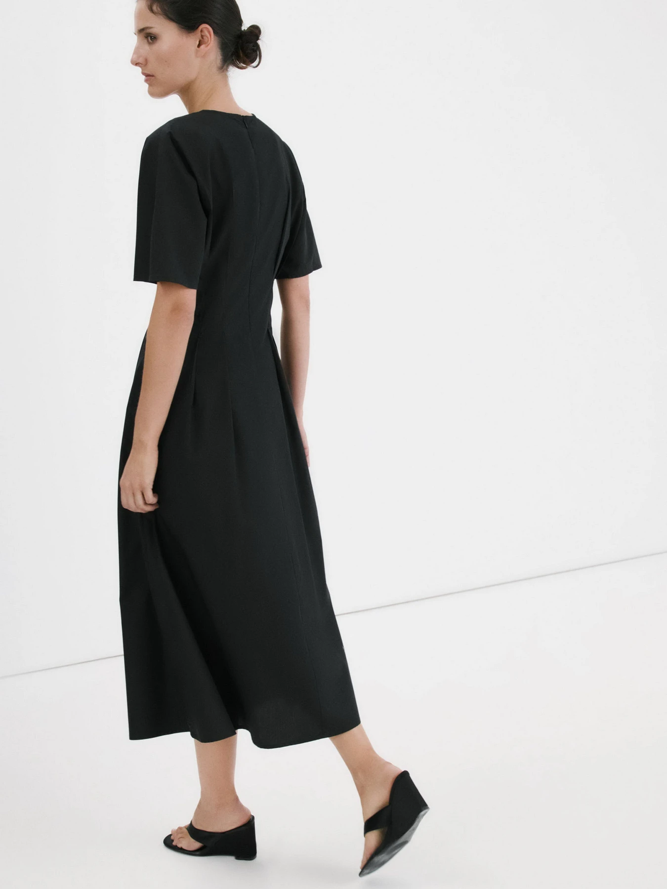 Платья MANGO WORK модель 27005844_99 Платья MANGO WORK модель 27005844_99 Фото