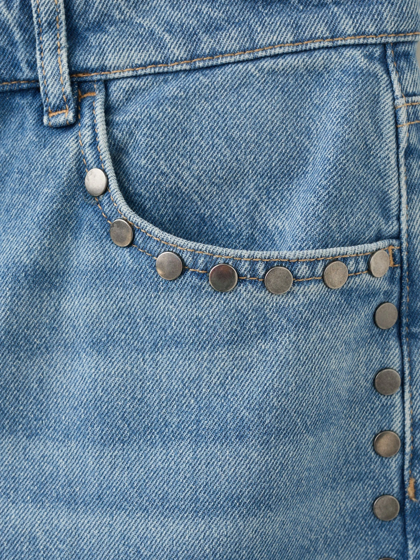 Джинсы MANGO STUDS модель 27067938_TM Фото