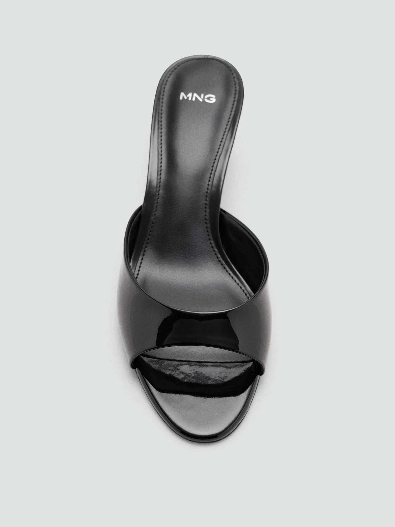 Шльопанці MANGO модель 37092940_99 Шльопанці MANGO модель 37092940_99 Фото