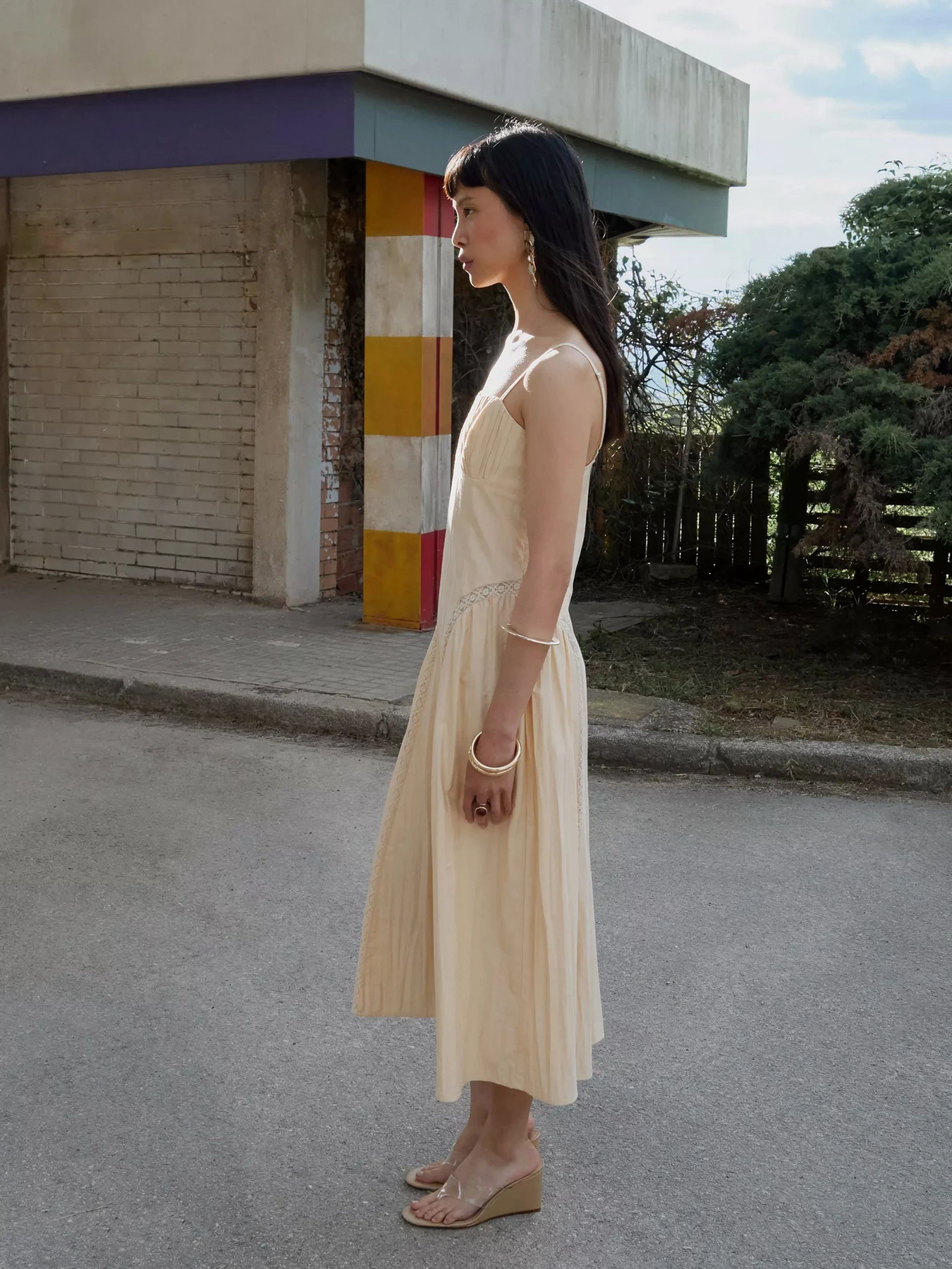 Платья MANGO ZADIE модель 37021396_7 Платья MANGO ZADIE модель 37021396_7 Фото
